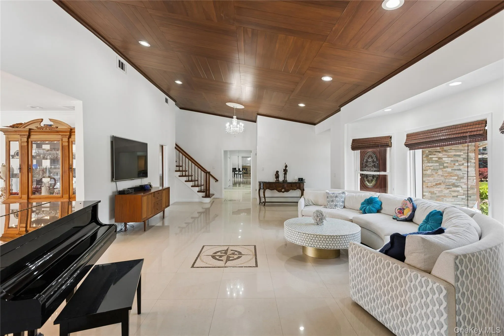 996 Wateredge Place, Hempstead, NY, 5 Bedrooms Bedrooms, 11 Rooms Rooms,4 BathroomsBathrooms,Residential,For Rent,Wateredge,0,1004772 996 Wateredge Place, Hempstead, NY, 5 Bedrooms Bedrooms, 11 Rooms Rooms,4 BathroomsBathrooms,Residential,For Rent,Wateredge,0,1004772