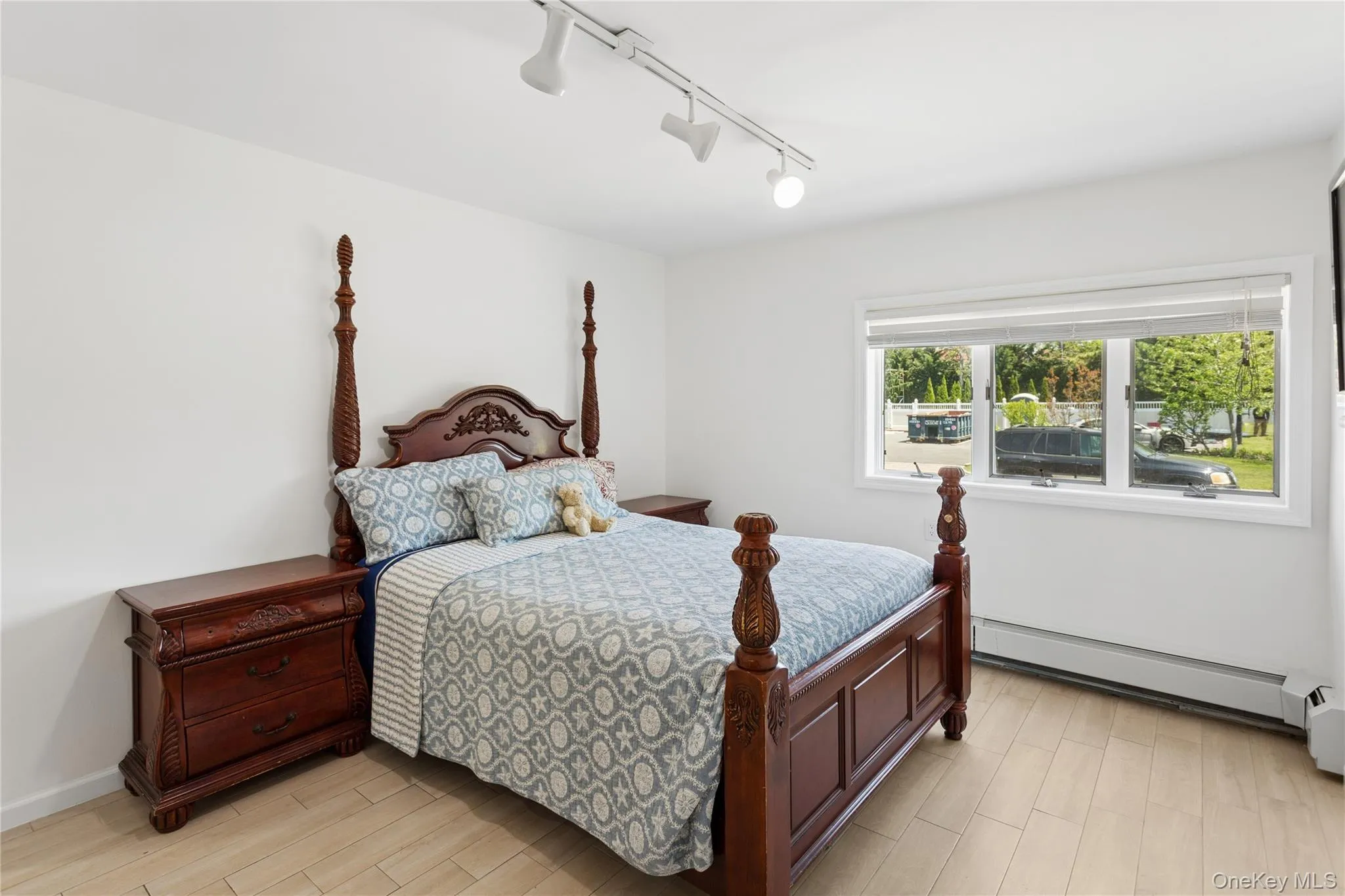 996 Wateredge Place, Hempstead, NY, 5 Bedrooms Bedrooms, 11 Rooms Rooms,4 BathroomsBathrooms,Residential,For Rent,Wateredge,0,1004772 996 Wateredge Place, Hempstead, NY, 5 Bedrooms Bedrooms, 11 Rooms Rooms,4 BathroomsBathrooms,Residential,For Rent,Wateredge,0,1004772