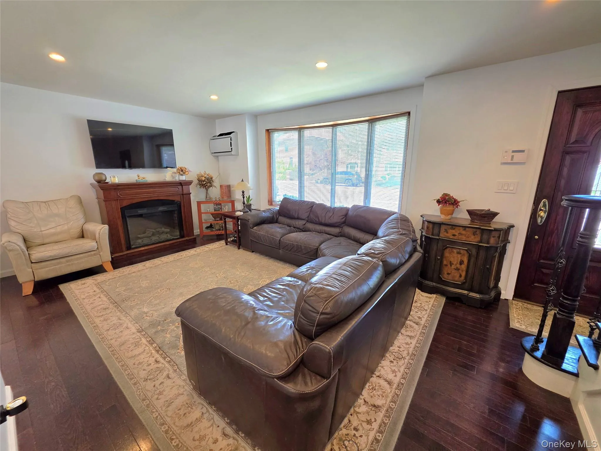 86-12 158th Avenue, New York, NY, 4 Bedrooms Bedrooms, 7 Rooms Rooms,1 BathroomBathrooms,Residential,For Rent,158th,0,1004773 86-12 158th Avenue, New York, NY, 4 Bedrooms Bedrooms, 7 Rooms Rooms,1 BathroomBathrooms,Residential,For Rent,158th,0,1004773