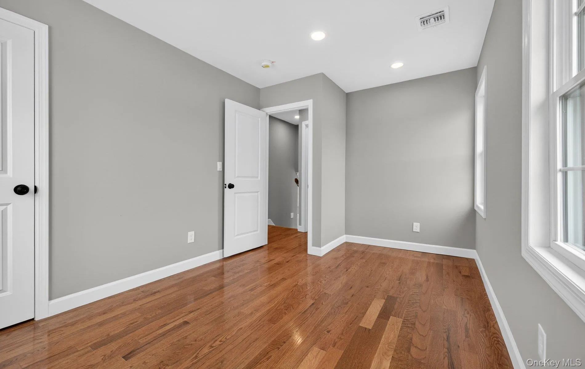 933 Queens Avenue, Babylon, NY, 4 Bedrooms Bedrooms, 7 Rooms Rooms,3 BathroomsBathrooms,Residential,For Rent,Queens,0,1004776 933 Queens Avenue, Babylon, NY, 4 Bedrooms Bedrooms, 7 Rooms Rooms,3 BathroomsBathrooms,Residential,For Rent,Queens,0,1004776