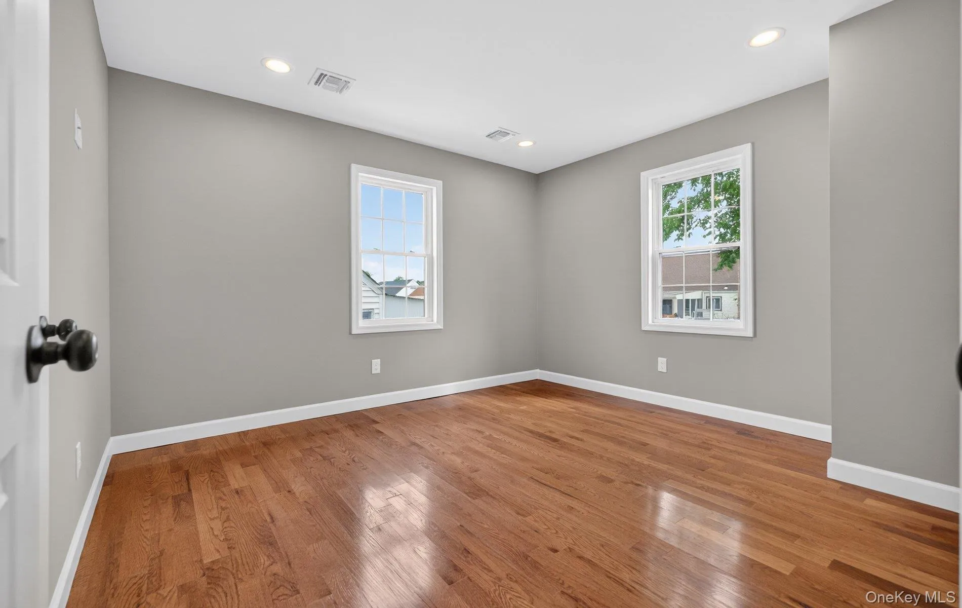 933 Queens Avenue, Babylon, NY, 4 Bedrooms Bedrooms, 7 Rooms Rooms,3 BathroomsBathrooms,Residential,For Rent,Queens,0,1004776 933 Queens Avenue, Babylon, NY, 4 Bedrooms Bedrooms, 7 Rooms Rooms,3 BathroomsBathrooms,Residential,For Rent,Queens,0,1004776