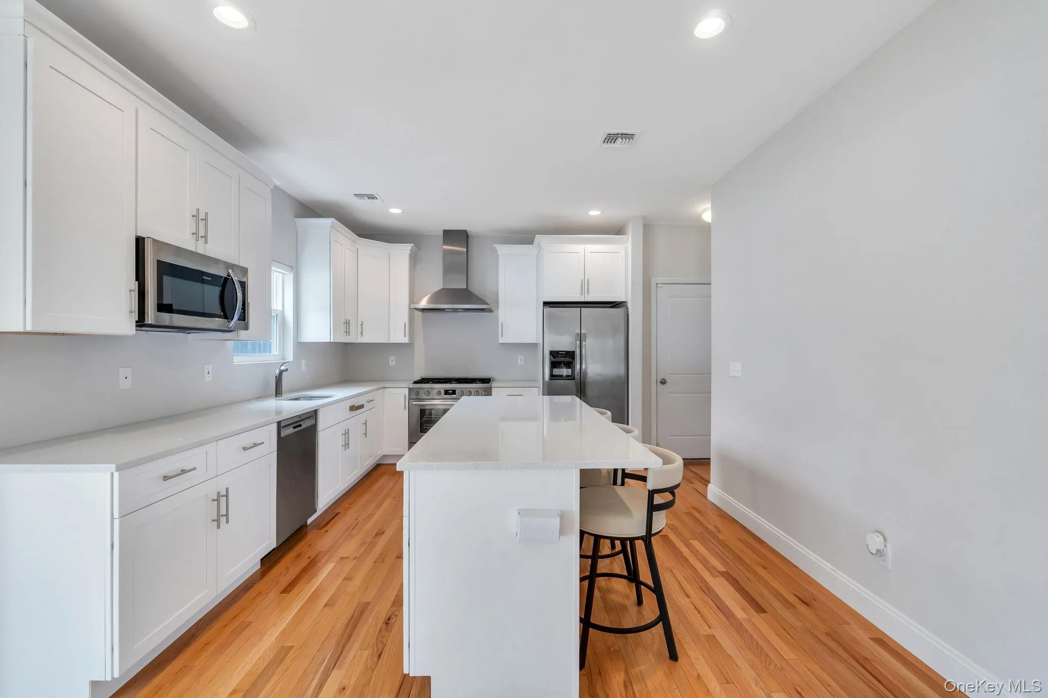 164 Chestnut Street, Brookhaven, NY, 4 Bedrooms Bedrooms, 10 Rooms Rooms,2 BathroomsBathrooms,Residential,For Rent,Chestnut,0,1004777 164 Chestnut Street, Brookhaven, NY, 4 Bedrooms Bedrooms, 10 Rooms Rooms,2 BathroomsBathrooms,Residential,For Rent,Chestnut,0,1004777