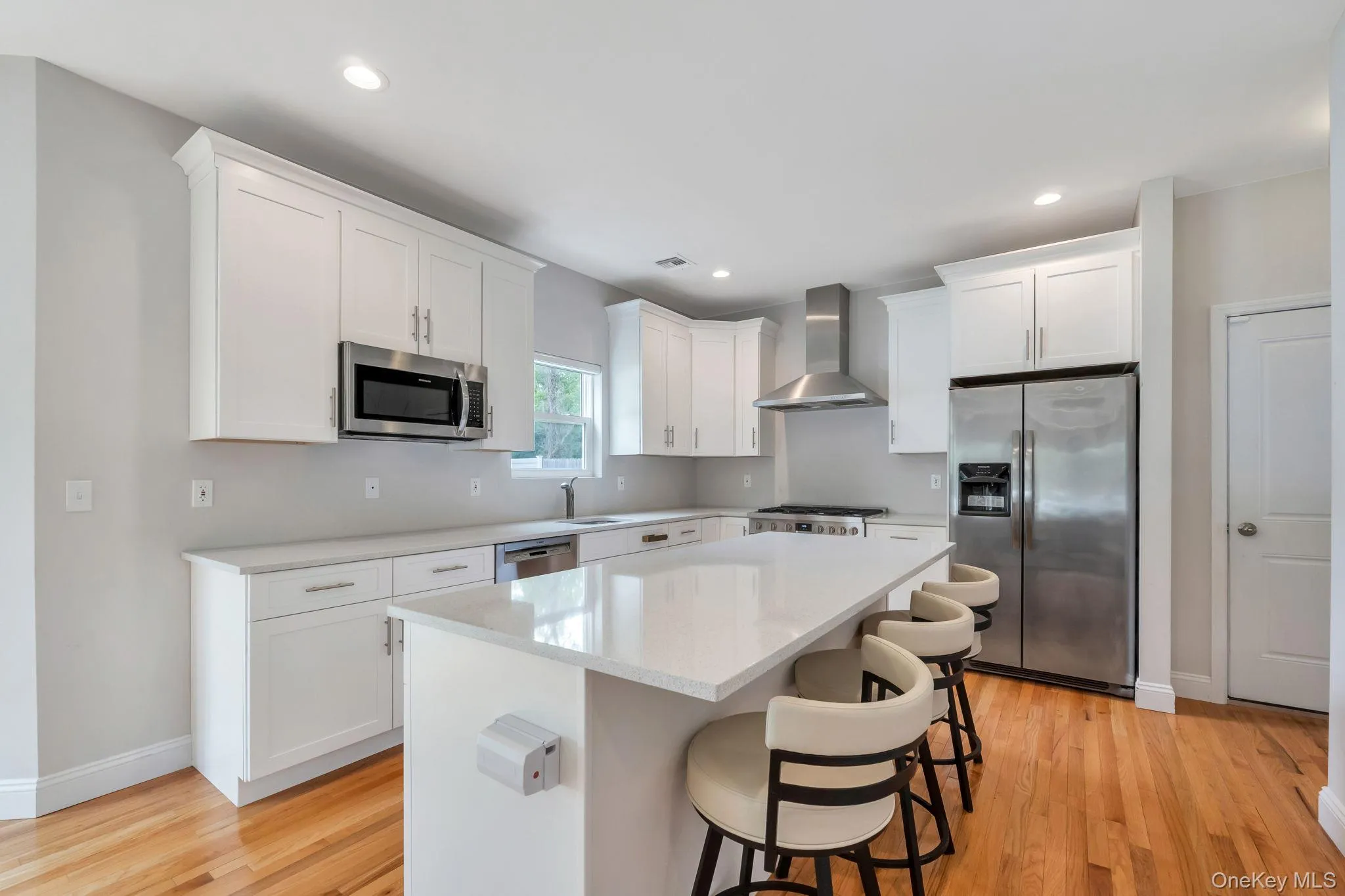 164 Chestnut Street, Brookhaven, NY, 4 Bedrooms Bedrooms, 10 Rooms Rooms,2 BathroomsBathrooms,Residential,For Rent,Chestnut,0,1004777 164 Chestnut Street, Brookhaven, NY, 4 Bedrooms Bedrooms, 10 Rooms Rooms,2 BathroomsBathrooms,Residential,For Rent,Chestnut,0,1004777