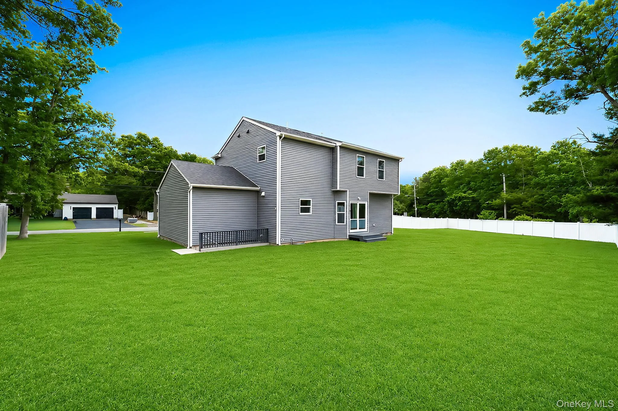 164 Chestnut Street, Brookhaven, NY, 4 Bedrooms Bedrooms, 10 Rooms Rooms,2 BathroomsBathrooms,Residential,For Rent,Chestnut,0,1004777 164 Chestnut Street, Brookhaven, NY, 4 Bedrooms Bedrooms, 10 Rooms Rooms,2 BathroomsBathrooms,Residential,For Rent,Chestnut,0,1004777