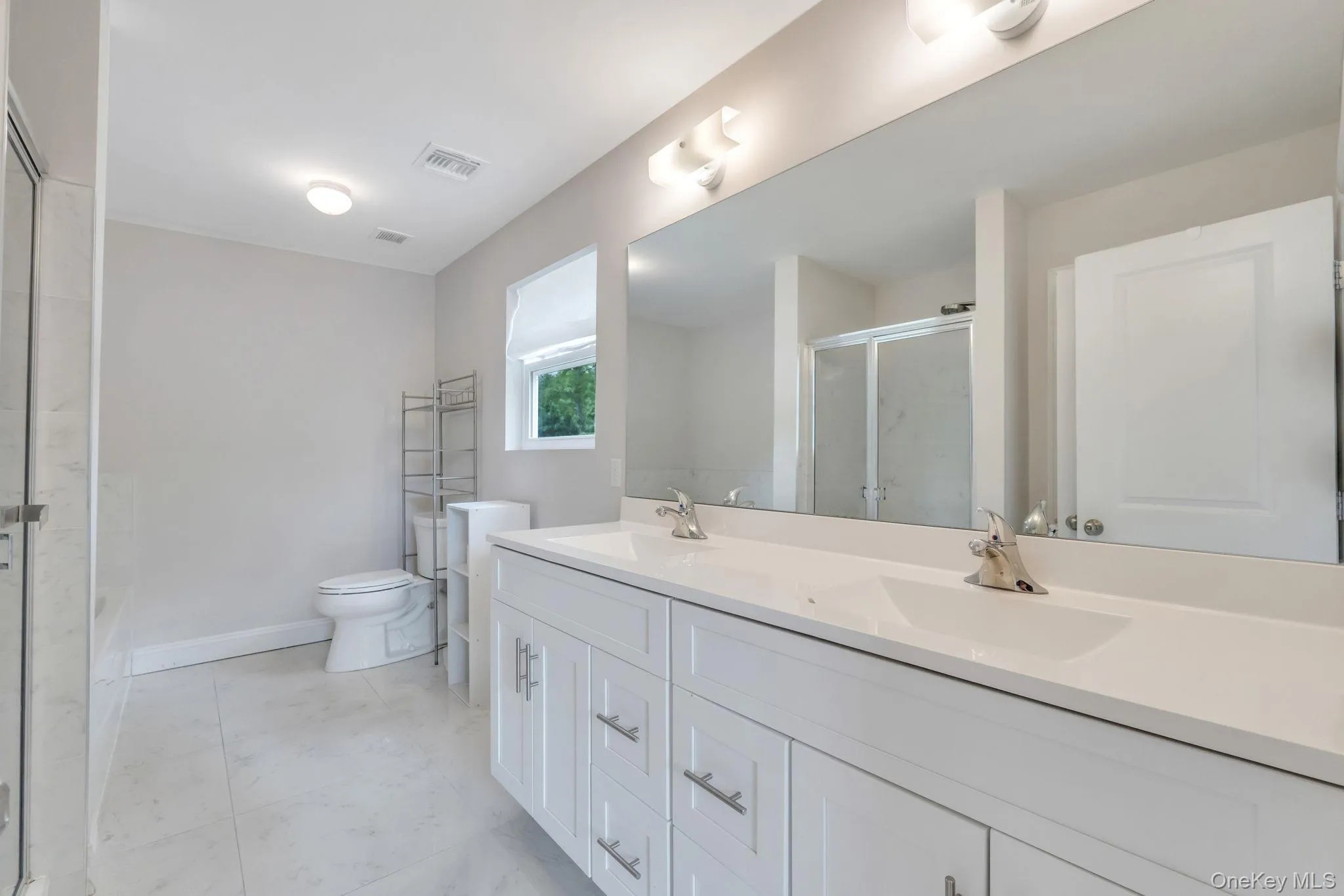 164 Chestnut Street, Brookhaven, NY, 4 Bedrooms Bedrooms, 10 Rooms Rooms,2 BathroomsBathrooms,Residential,For Rent,Chestnut,0,1004777 164 Chestnut Street, Brookhaven, NY, 4 Bedrooms Bedrooms, 10 Rooms Rooms,2 BathroomsBathrooms,Residential,For Rent,Chestnut,0,1004777