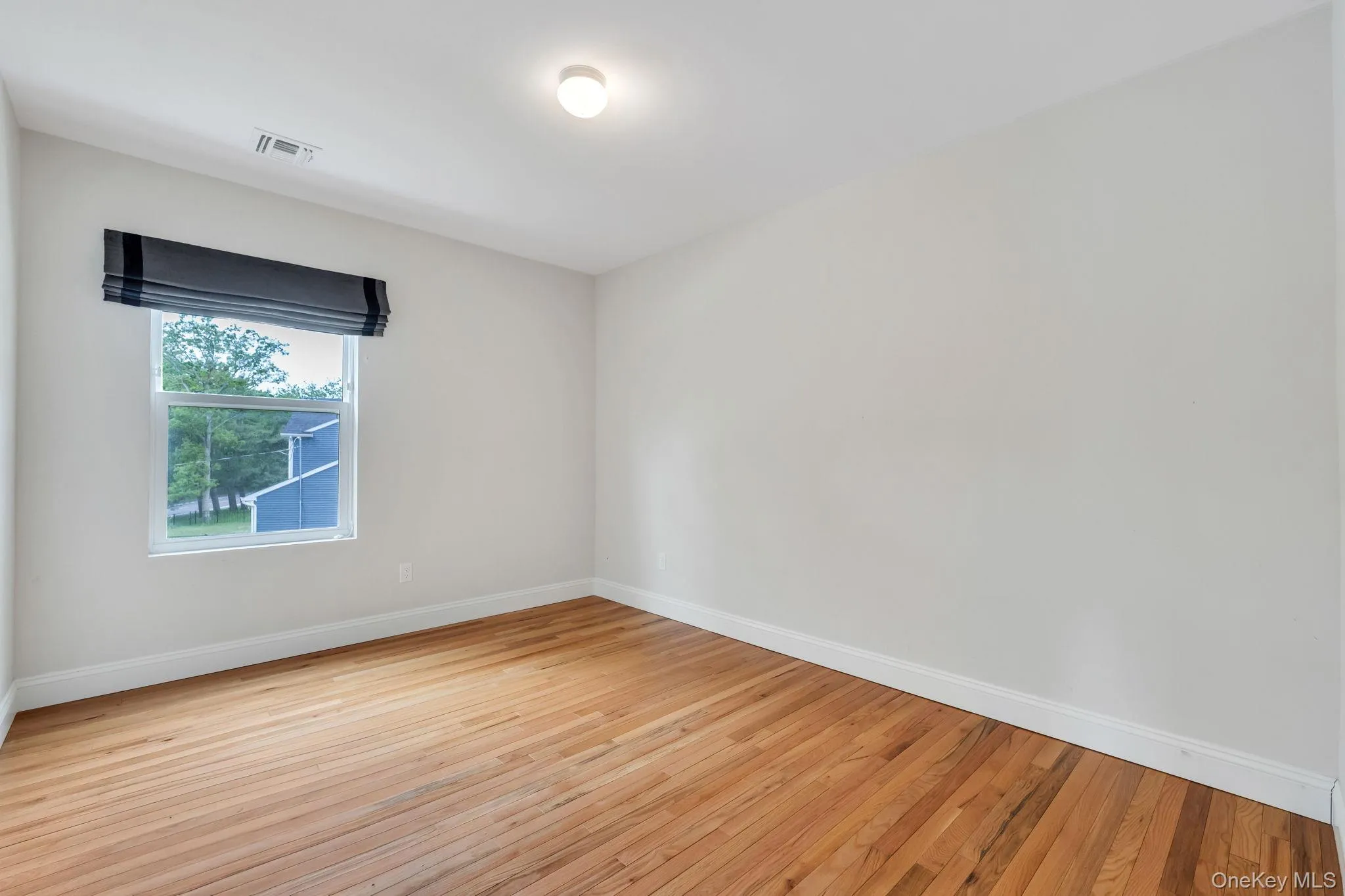 164 Chestnut Street, Brookhaven, NY, 4 Bedrooms Bedrooms, 10 Rooms Rooms,2 BathroomsBathrooms,Residential,For Rent,Chestnut,0,1004777 164 Chestnut Street, Brookhaven, NY, 4 Bedrooms Bedrooms, 10 Rooms Rooms,2 BathroomsBathrooms,Residential,For Rent,Chestnut,0,1004777