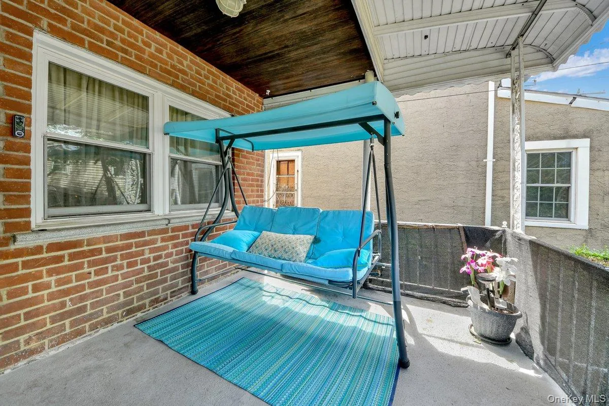 4234 Monticello Avenue, New York, NY, 3 Bedrooms Bedrooms, 9 Rooms Rooms,1 BathroomBathrooms,Residential,For Rent,Monticello,0,1004778 4234 Monticello Avenue, New York, NY, 3 Bedrooms Bedrooms, 9 Rooms Rooms,1 BathroomBathrooms,Residential,For Rent,Monticello,0,1004778