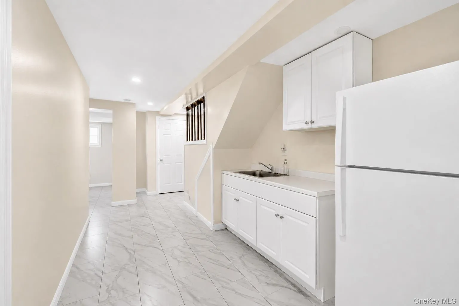 4234 Monticello Avenue, New York, NY, 3 Bedrooms Bedrooms, 9 Rooms Rooms,1 BathroomBathrooms,Residential,For Rent,Monticello,0,1004778 4234 Monticello Avenue, New York, NY, 3 Bedrooms Bedrooms, 9 Rooms Rooms,1 BathroomBathrooms,Residential,For Rent,Monticello,0,1004778