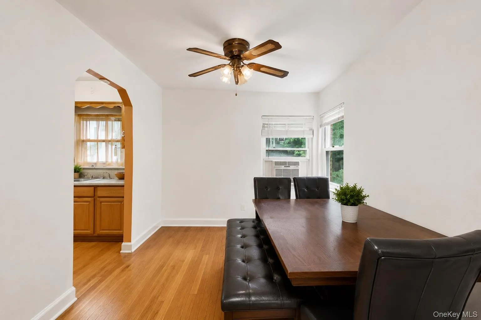 4234 Monticello Avenue, New York, NY, 3 Bedrooms Bedrooms, 9 Rooms Rooms,1 BathroomBathrooms,Residential,For Rent,Monticello,0,1004778 4234 Monticello Avenue, New York, NY, 3 Bedrooms Bedrooms, 9 Rooms Rooms,1 BathroomBathrooms,Residential,For Rent,Monticello,0,1004778