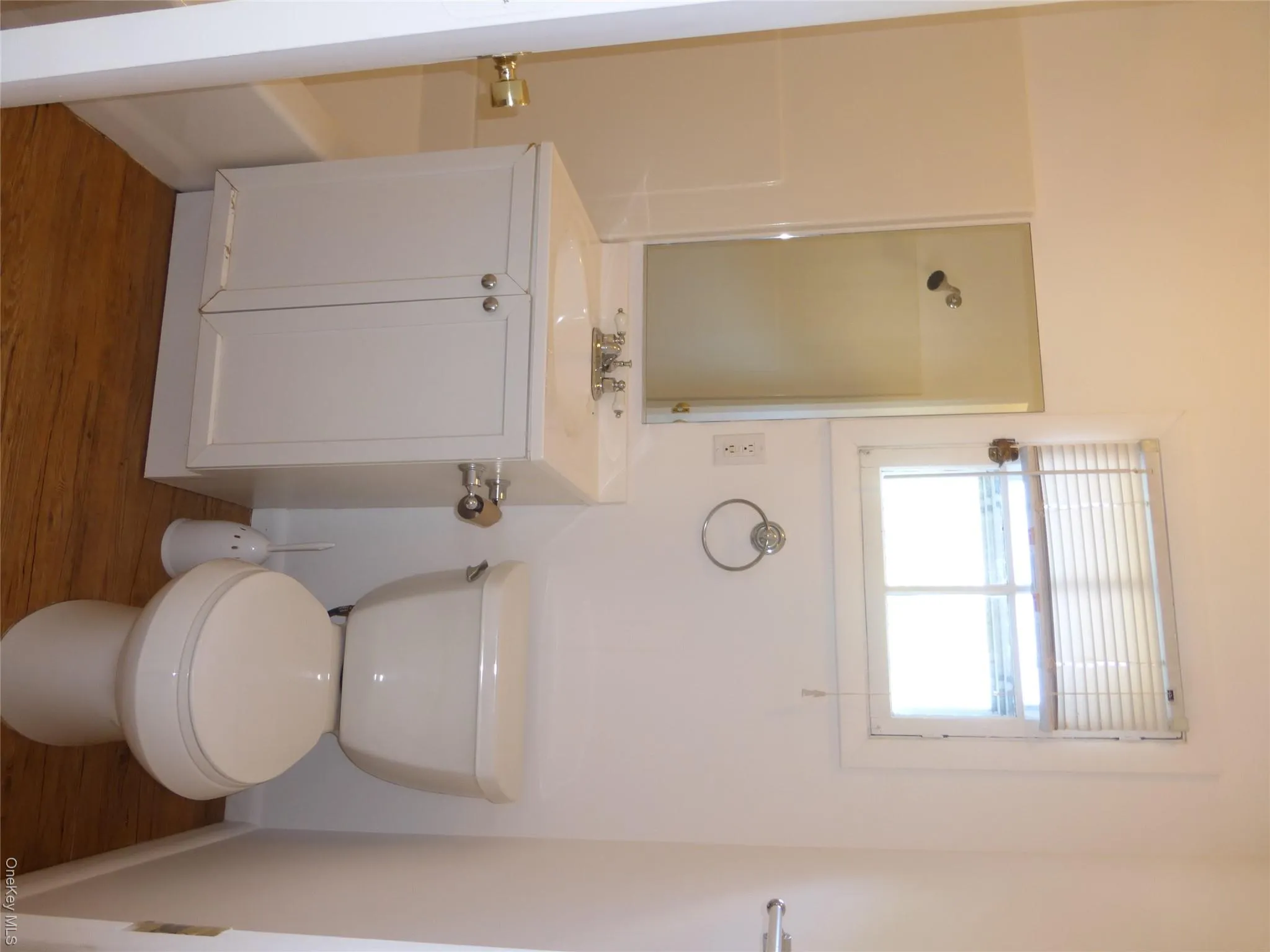 26 Quartz Lane, Greenville, NY, 2 Bedrooms Bedrooms, 4 Rooms Rooms,1 BathroomBathrooms,Residential Lease,For Rent,Quartz,0,1004782 26 Quartz Lane, Greenville, NY, 2 Bedrooms Bedrooms, 4 Rooms Rooms,1 BathroomBathrooms,Residential Lease,For Rent,Quartz,0,1004782