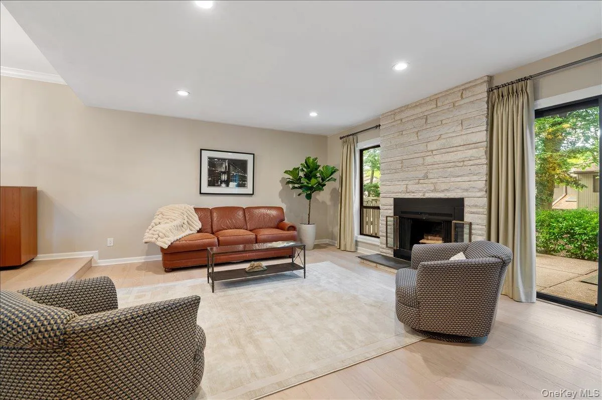 225 Hamlet Drive, Oyster Bay, NY, 3 Bedrooms Bedrooms, 6 Rooms Rooms,2 BathroomsBathrooms,Residential,For Rent,Hamlet,0,1004783 225 Hamlet Drive, Oyster Bay, NY, 3 Bedrooms Bedrooms, 6 Rooms Rooms,2 BathroomsBathrooms,Residential,For Rent,Hamlet,0,1004783