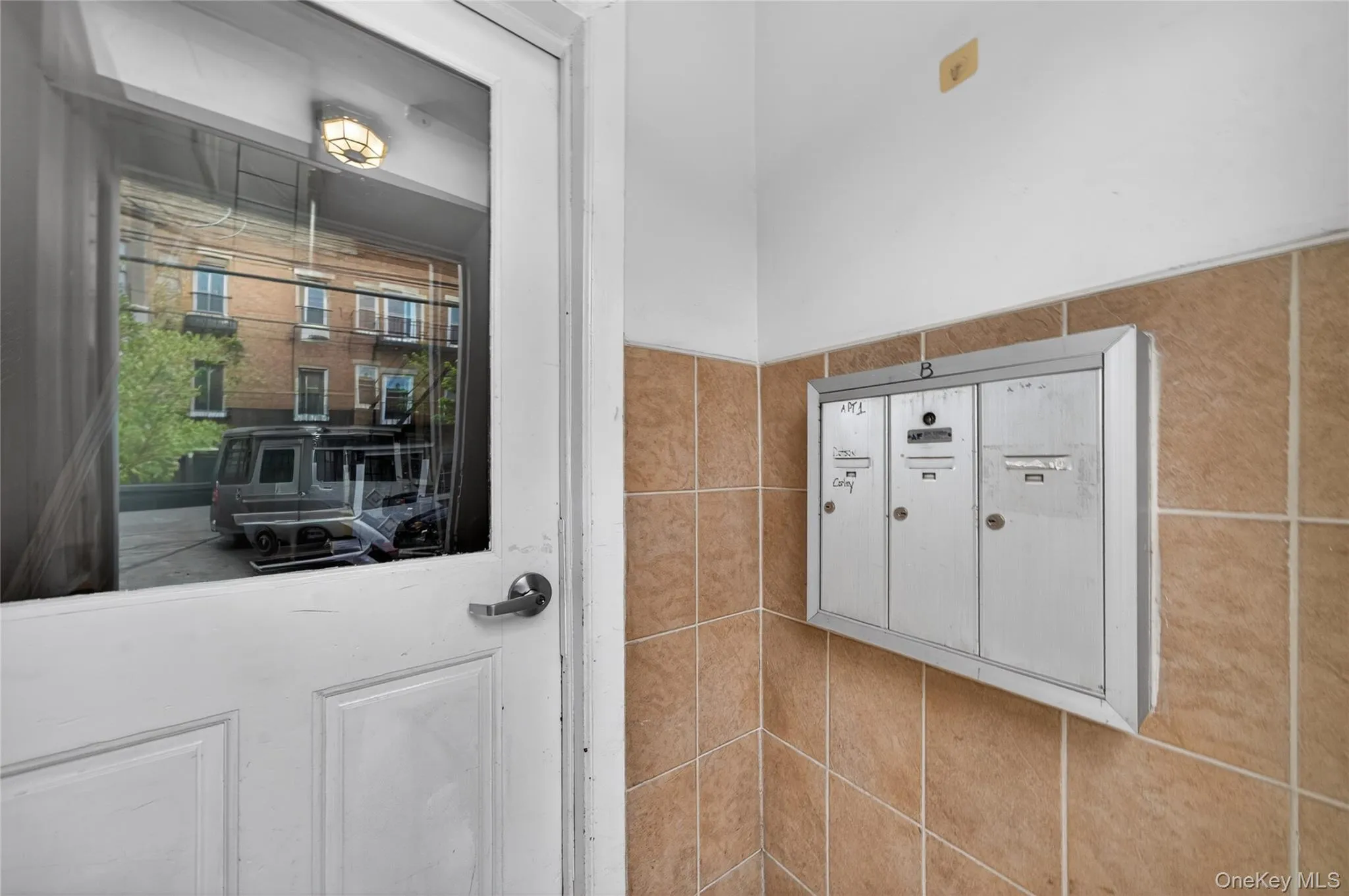 647 Manida Street, New York, NY, 3 Bedrooms Bedrooms, 7 Rooms Rooms,1 BathroomBathrooms,Residential Lease,For Rent,Manida,0,1004786 647 Manida Street, New York, NY, 3 Bedrooms Bedrooms, 7 Rooms Rooms,1 BathroomBathrooms,Residential Lease,For Rent,Manida,0,1004786