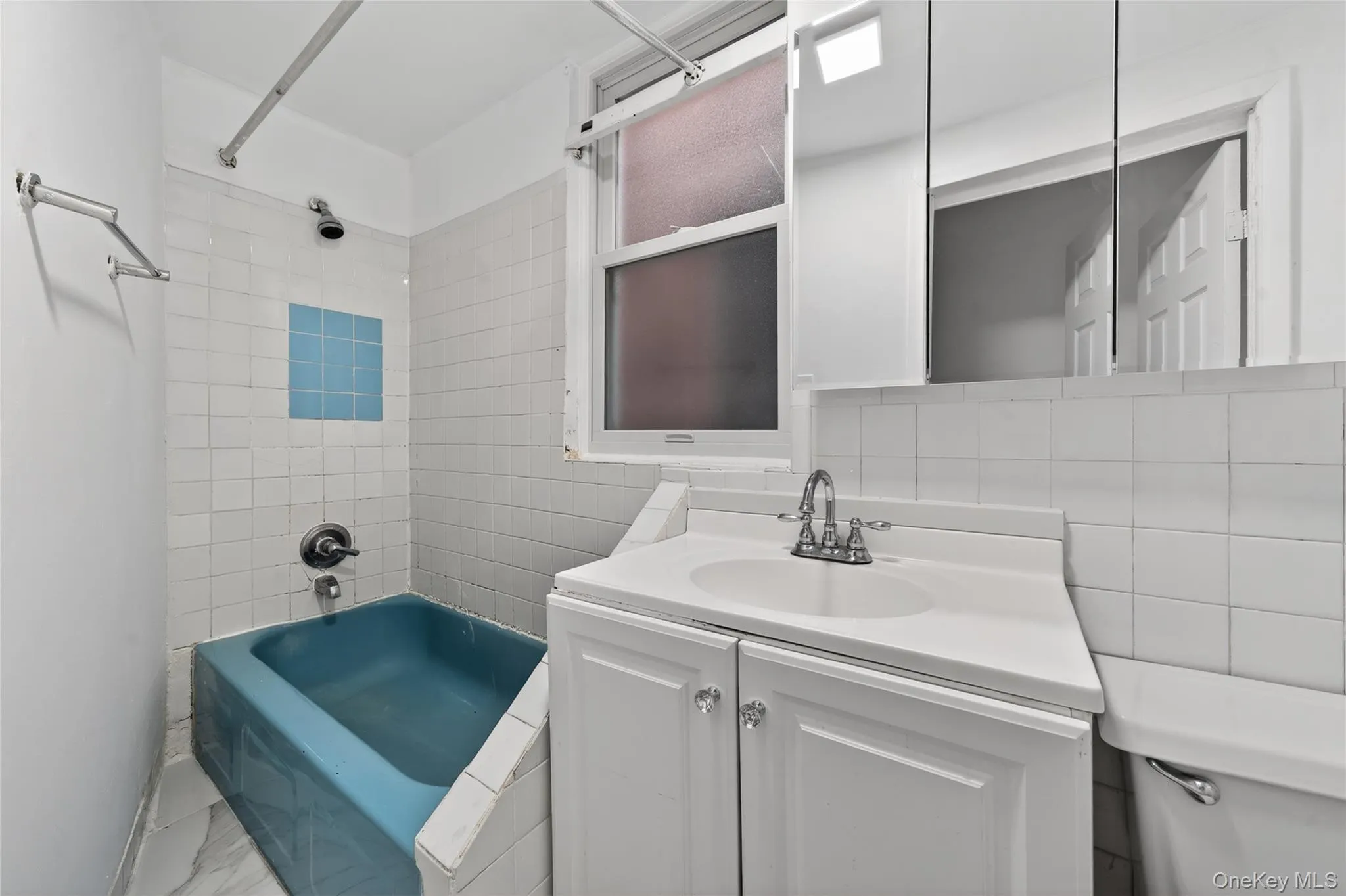 647 Manida Street, New York, NY, 3 Bedrooms Bedrooms, 7 Rooms Rooms,1 BathroomBathrooms,Residential Lease,For Rent,Manida,0,1004786 647 Manida Street, New York, NY, 3 Bedrooms Bedrooms, 7 Rooms Rooms,1 BathroomBathrooms,Residential Lease,For Rent,Manida,0,1004786