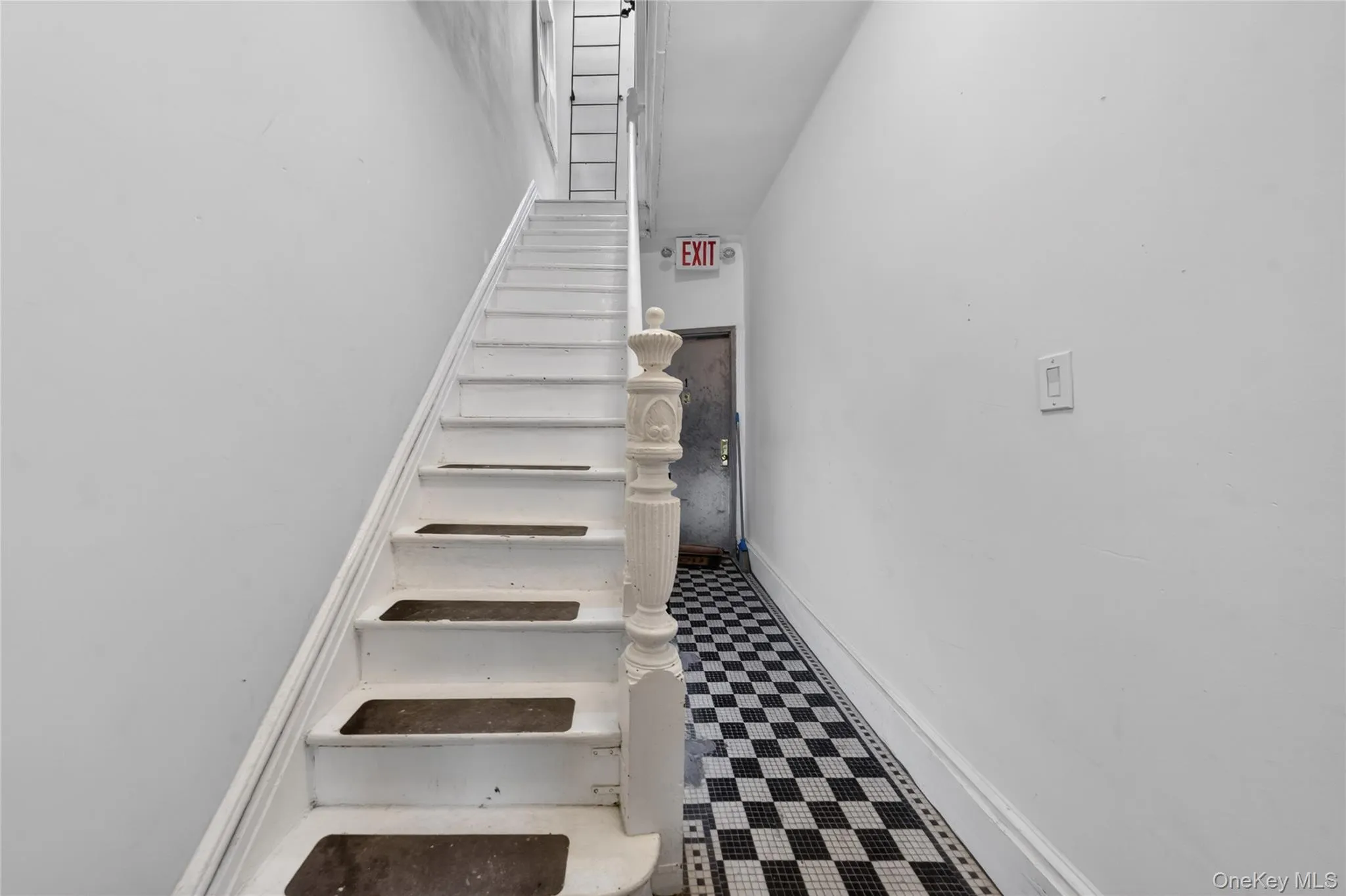 647 Manida Street, New York, NY, 3 Bedrooms Bedrooms, 7 Rooms Rooms,1 BathroomBathrooms,Residential Lease,For Rent,Manida,0,1004786 647 Manida Street, New York, NY, 3 Bedrooms Bedrooms, 7 Rooms Rooms,1 BathroomBathrooms,Residential Lease,For Rent,Manida,0,1004786
