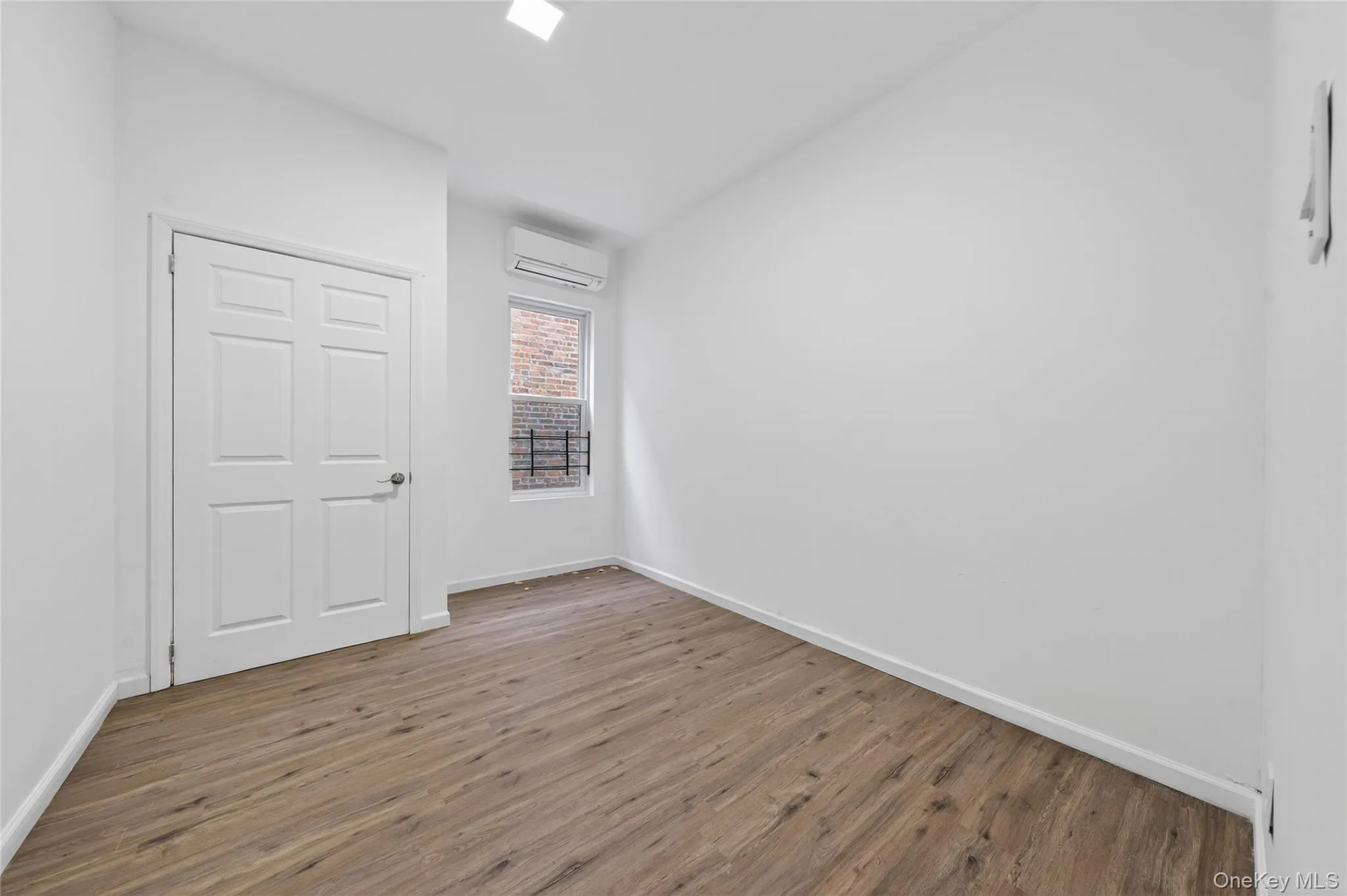 647 Manida Street, New York, NY, 3 Bedrooms Bedrooms, 7 Rooms Rooms,1 BathroomBathrooms,Residential Lease,For Rent,Manida,0,1004786 647 Manida Street, New York, NY, 3 Bedrooms Bedrooms, 7 Rooms Rooms,1 BathroomBathrooms,Residential Lease,For Rent,Manida,0,1004786
