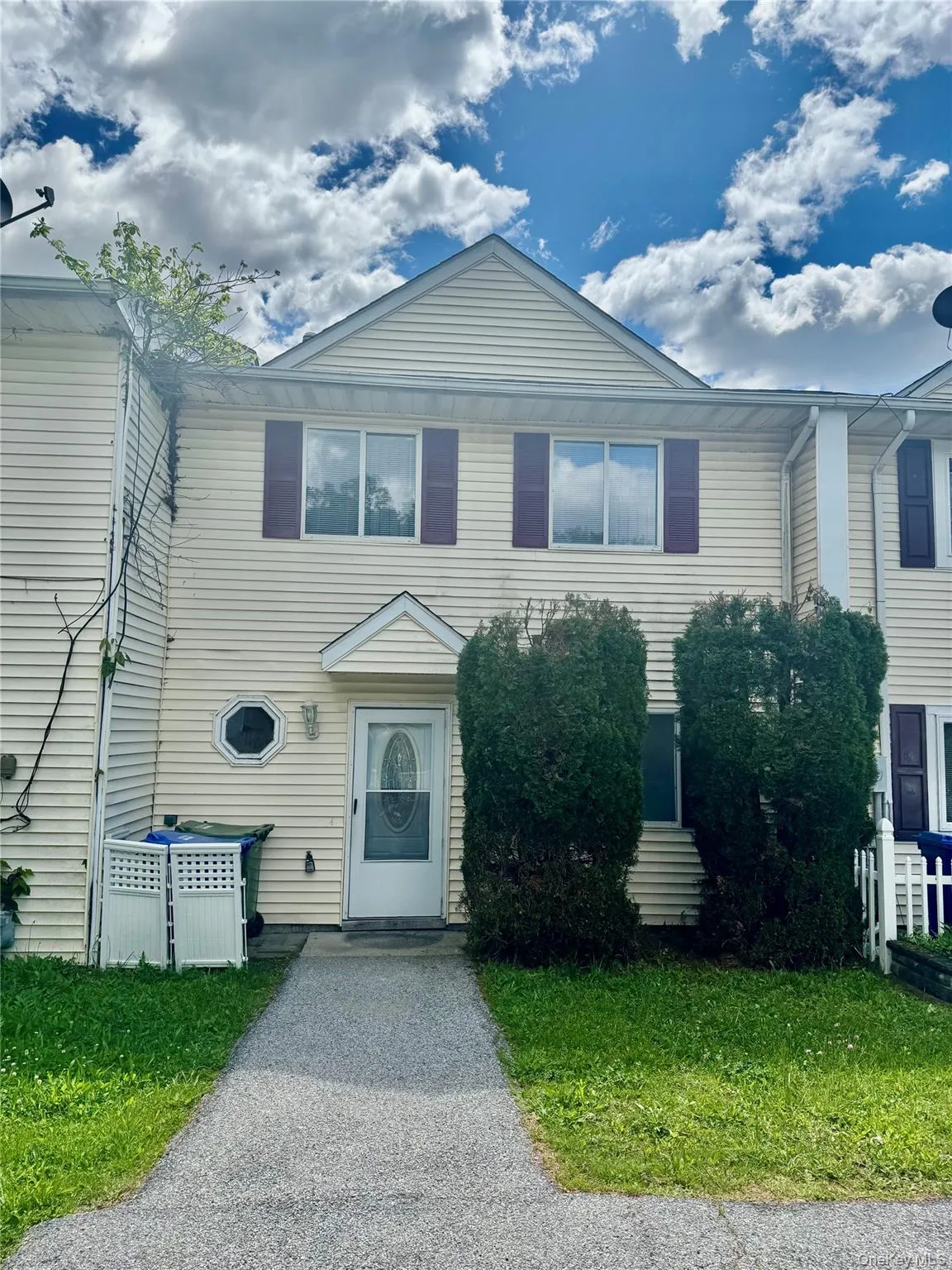 39 Cedar Court, Middletown, NY, 3 Bedrooms Bedrooms, 6 Rooms Rooms,1 BathroomBathrooms,Residential,For Rent,Cedar,0,1004789 39 Cedar Court, Middletown, NY, 3 Bedrooms Bedrooms, 6 Rooms Rooms,1 BathroomBathrooms,Residential,For Rent,Cedar,0,1004789