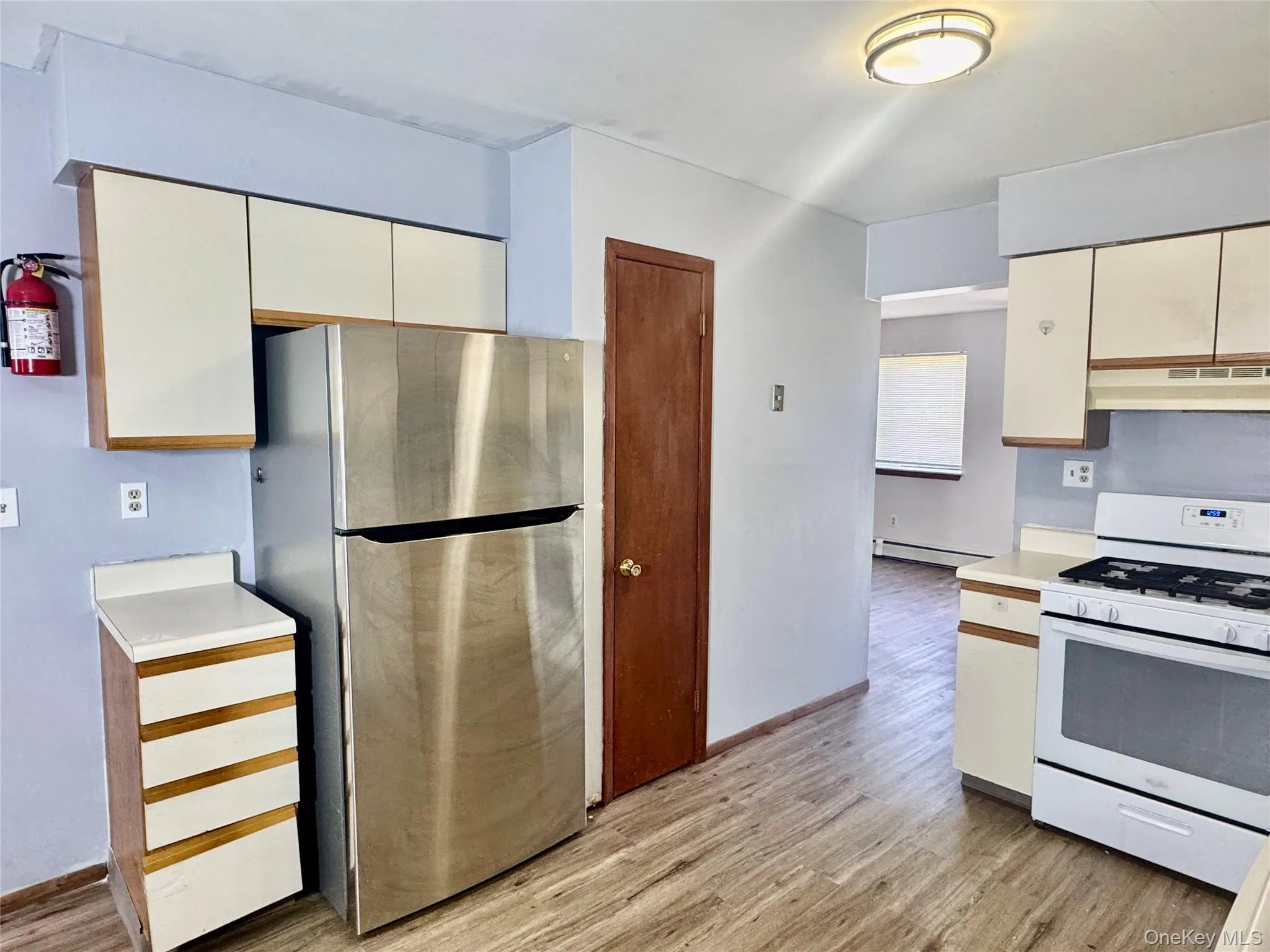 39 Cedar Court, Middletown, NY, 3 Bedrooms Bedrooms, 6 Rooms Rooms,1 BathroomBathrooms,Residential,For Rent,Cedar,0,1004789 39 Cedar Court, Middletown, NY, 3 Bedrooms Bedrooms, 6 Rooms Rooms,1 BathroomBathrooms,Residential,For Rent,Cedar,0,1004789