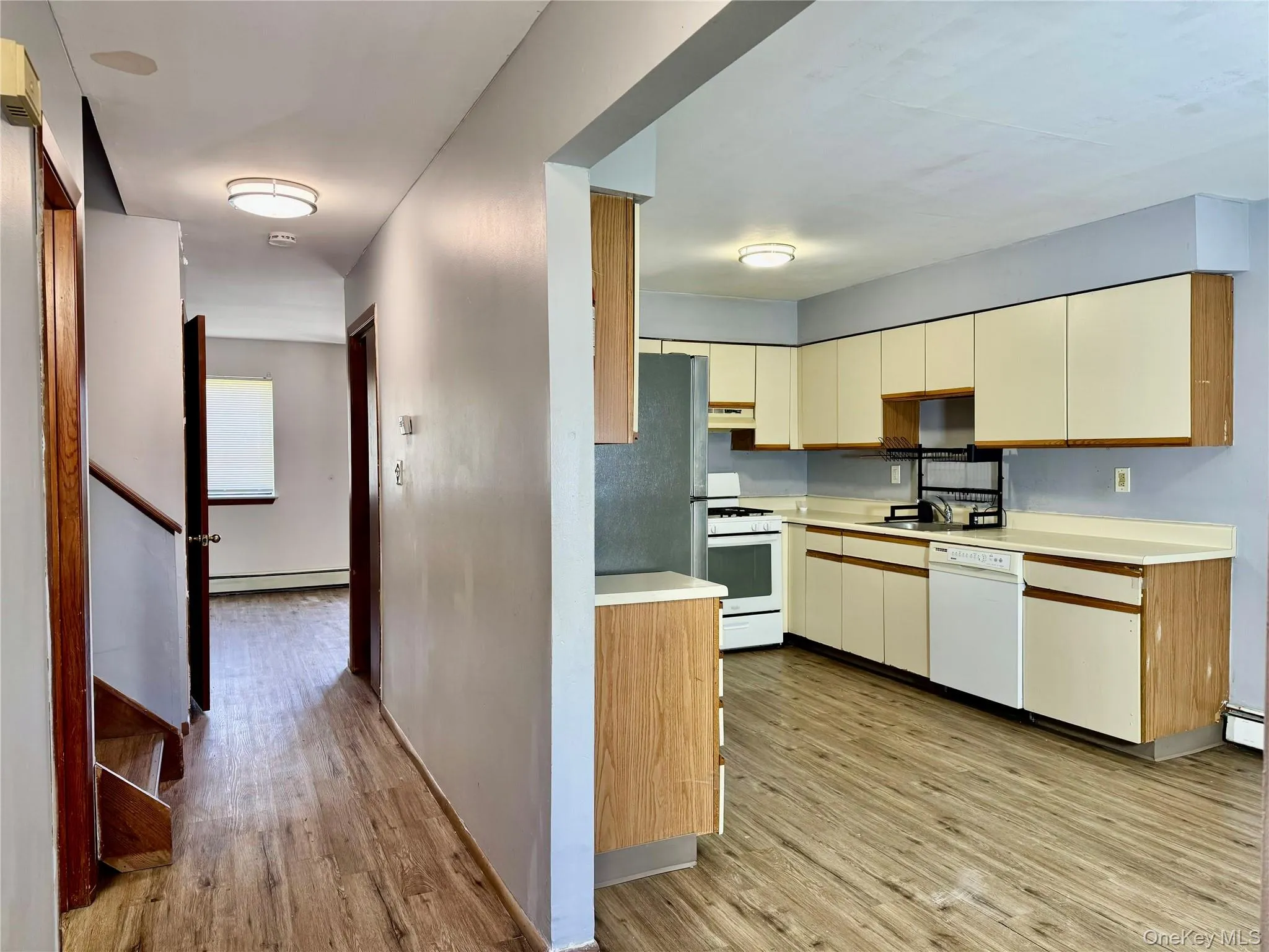39 Cedar Court, Middletown, NY, 3 Bedrooms Bedrooms, 6 Rooms Rooms,1 BathroomBathrooms,Residential,For Rent,Cedar,0,1004789 39 Cedar Court, Middletown, NY, 3 Bedrooms Bedrooms, 6 Rooms Rooms,1 BathroomBathrooms,Residential,For Rent,Cedar,0,1004789