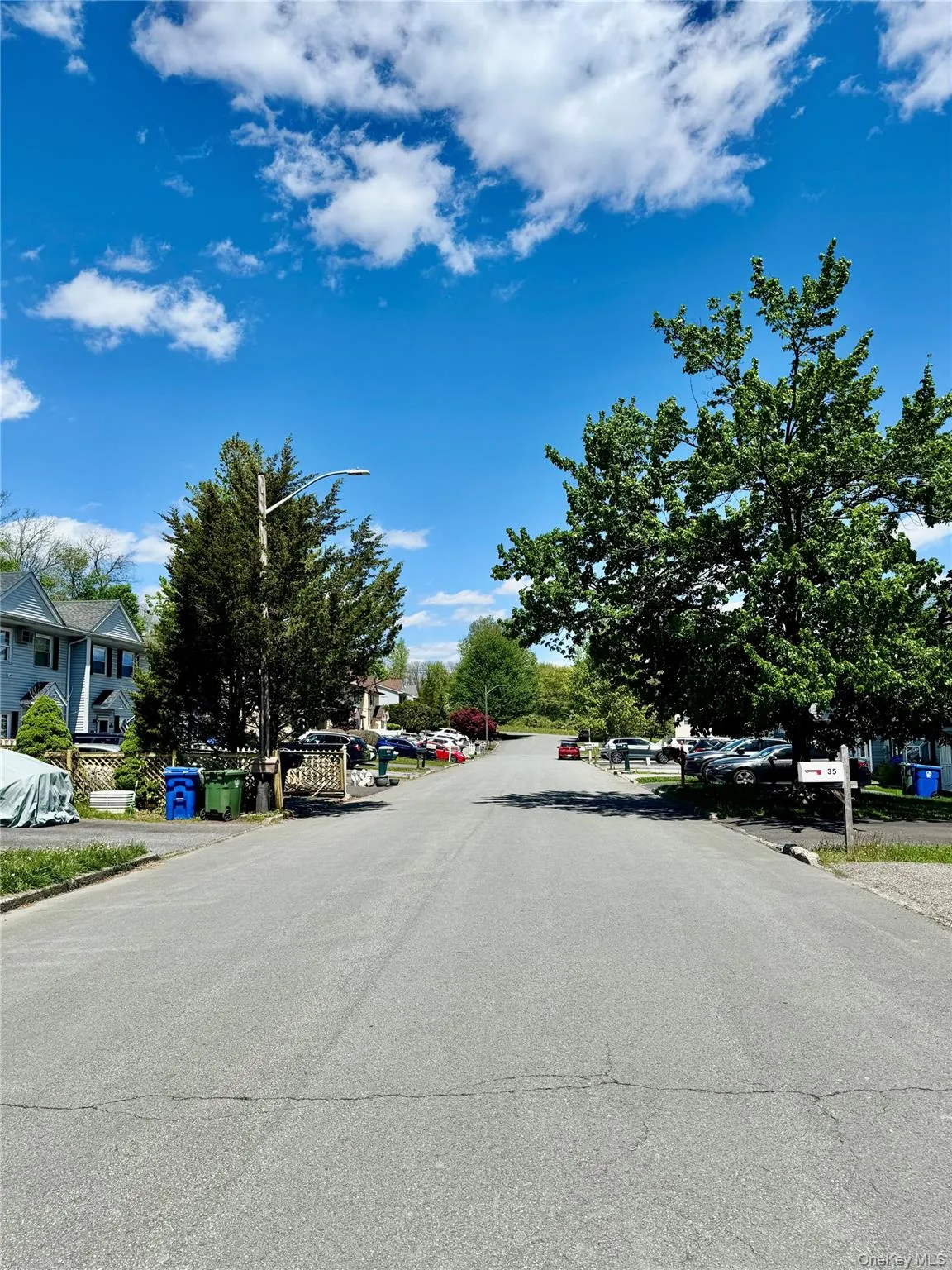 39 Cedar Court, Middletown, NY, 3 Bedrooms Bedrooms, 6 Rooms Rooms,1 BathroomBathrooms,Residential,For Rent,Cedar,0,1004789 39 Cedar Court, Middletown, NY, 3 Bedrooms Bedrooms, 6 Rooms Rooms,1 BathroomBathrooms,Residential,For Rent,Cedar,0,1004789
