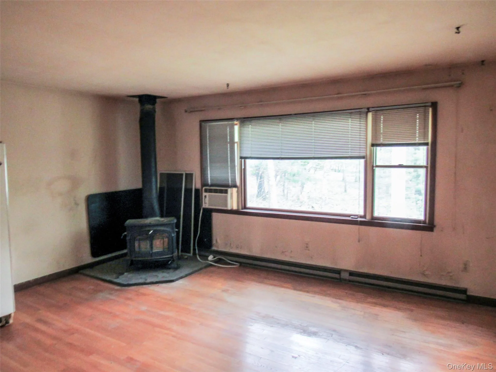 1079 Josephs Boulevard, Saugerties, NY, 3 Bedrooms Bedrooms, 7 Rooms Rooms,2 BathroomsBathrooms,Residential,For Rent,Josephs,0,1004790 1079 Josephs Boulevard, Saugerties, NY, 3 Bedrooms Bedrooms, 7 Rooms Rooms,2 BathroomsBathrooms,Residential,For Rent,Josephs,0,1004790