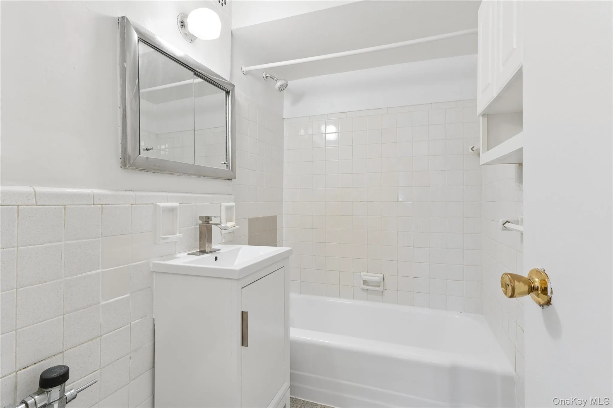 71-40 112th Street, New York, NY, 2 Rooms Rooms,1 BathroomBathrooms,Residential Lease,For Rent,112th,0,1004791 71-40 112th Street, New York, NY, 2 Rooms Rooms,1 BathroomBathrooms,Residential Lease,For Rent,112th,0,1004791