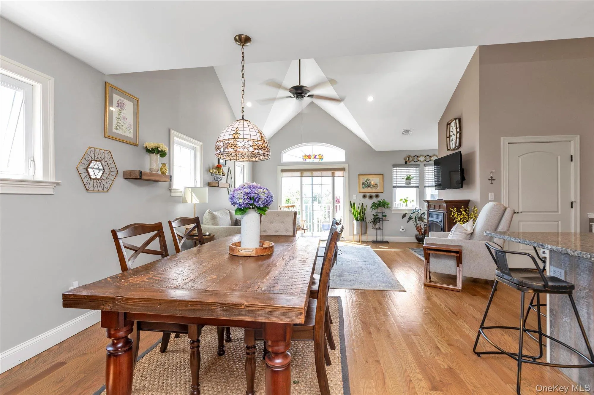 206 Anchor Court, Babylon, NY, 2 Bedrooms Bedrooms, 5 Rooms Rooms,2 BathroomsBathrooms,Residential,For Rent,Anchor,0,1004792 206 Anchor Court, Babylon, NY, 2 Bedrooms Bedrooms, 5 Rooms Rooms,2 BathroomsBathrooms,Residential,For Rent,Anchor,0,1004792