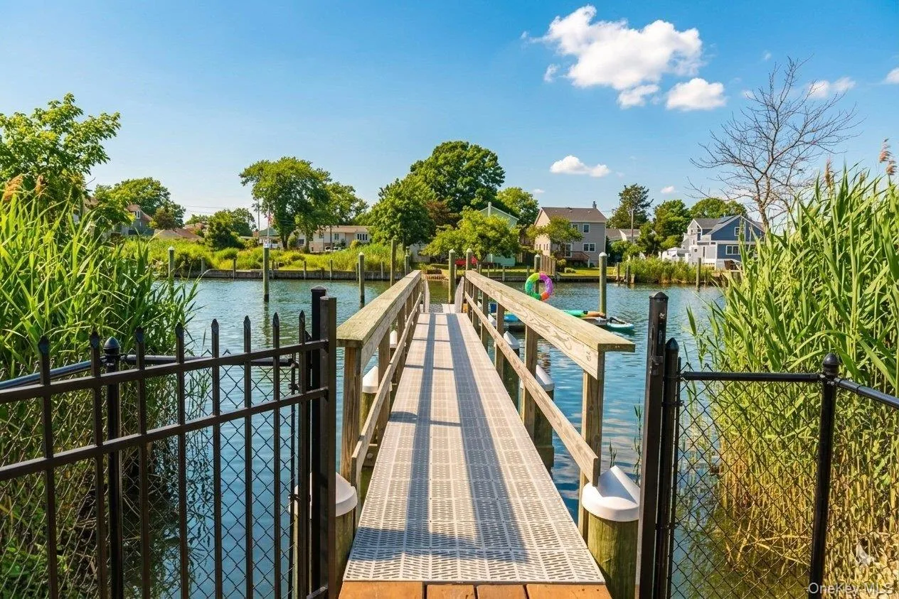 206 Anchor Court, Babylon, NY, 2 Bedrooms Bedrooms, 5 Rooms Rooms,2 BathroomsBathrooms,Residential,For Rent,Anchor,0,1004792 206 Anchor Court, Babylon, NY, 2 Bedrooms Bedrooms, 5 Rooms Rooms,2 BathroomsBathrooms,Residential,For Rent,Anchor,0,1004792