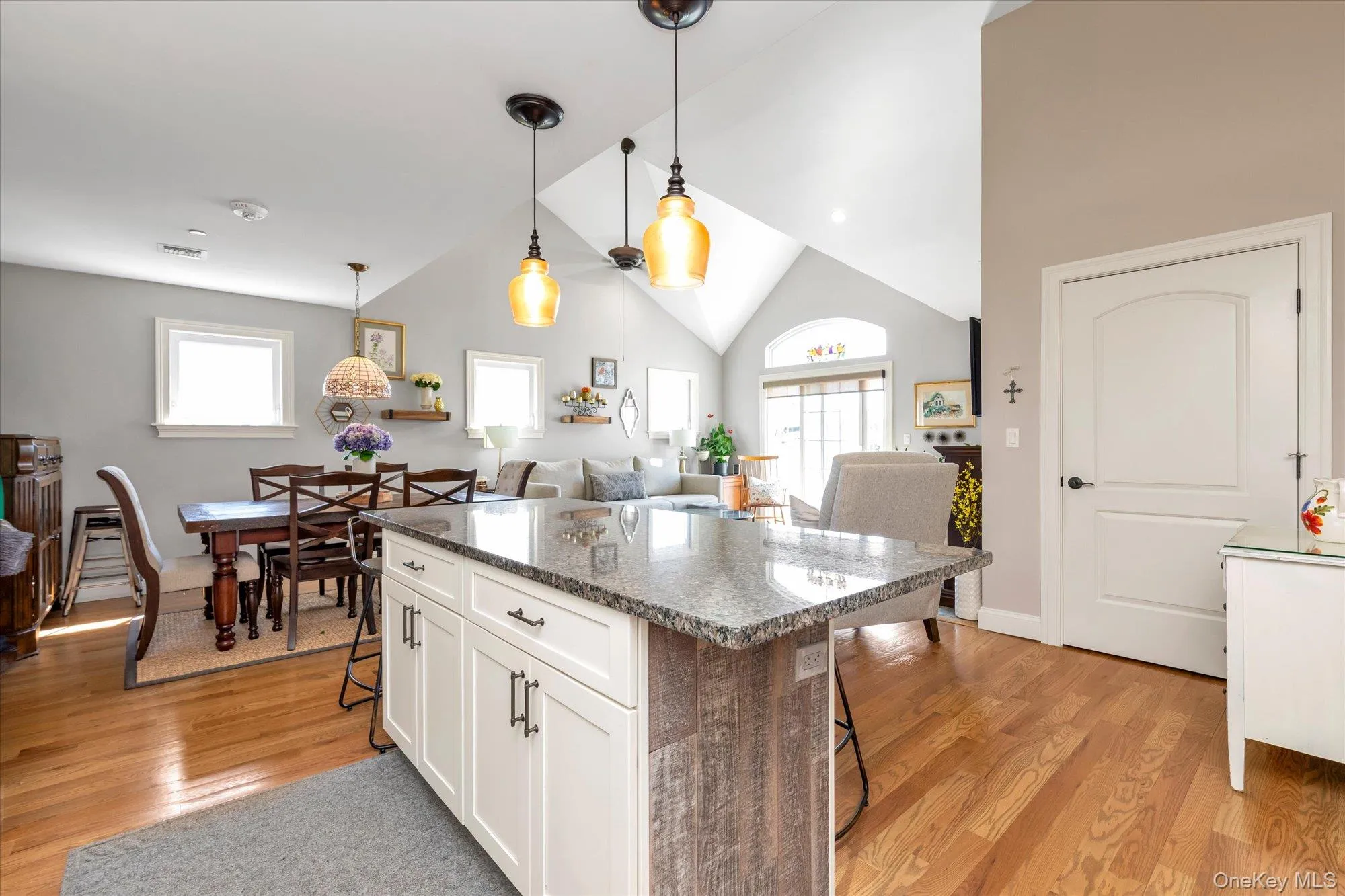 206 Anchor Court, Babylon, NY, 2 Bedrooms Bedrooms, 5 Rooms Rooms,2 BathroomsBathrooms,Residential,For Rent,Anchor,0,1004792 206 Anchor Court, Babylon, NY, 2 Bedrooms Bedrooms, 5 Rooms Rooms,2 BathroomsBathrooms,Residential,For Rent,Anchor,0,1004792