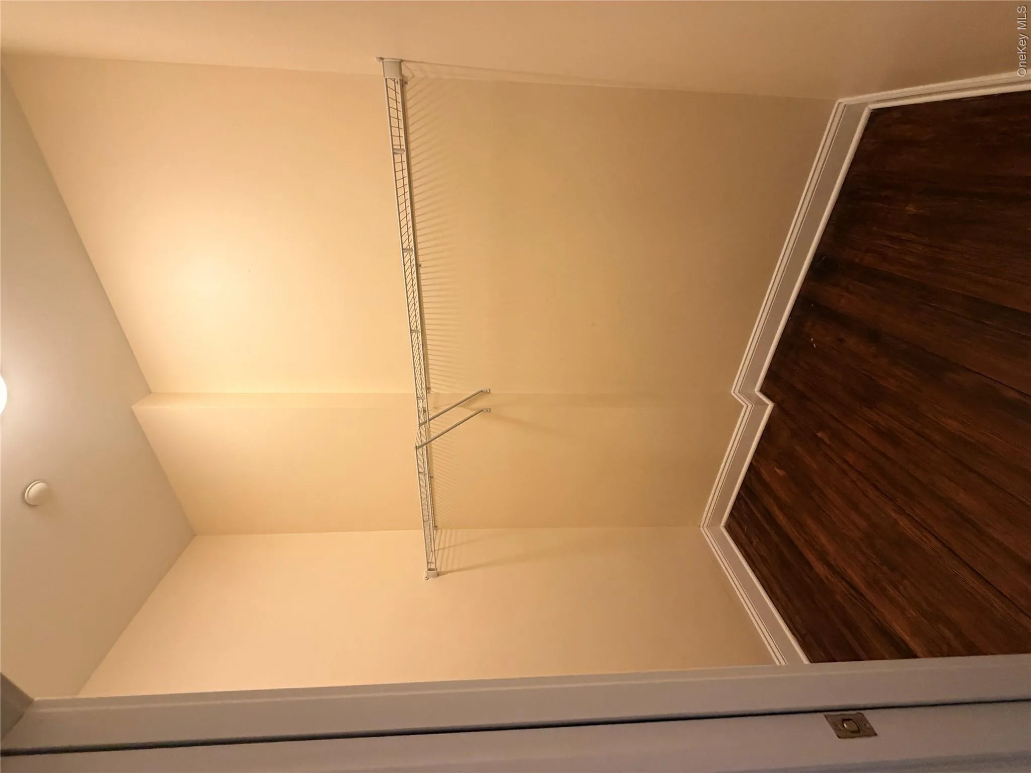 337 Main Street, Poughkeepsie, NY, 2 Bedrooms Bedrooms, 5 Rooms Rooms,2 BathroomsBathrooms,Residential Lease,For Rent,Main,0,1004793 337 Main Street, Poughkeepsie, NY, 2 Bedrooms Bedrooms, 5 Rooms Rooms,2 BathroomsBathrooms,Residential Lease,For Rent,Main,0,1004793
