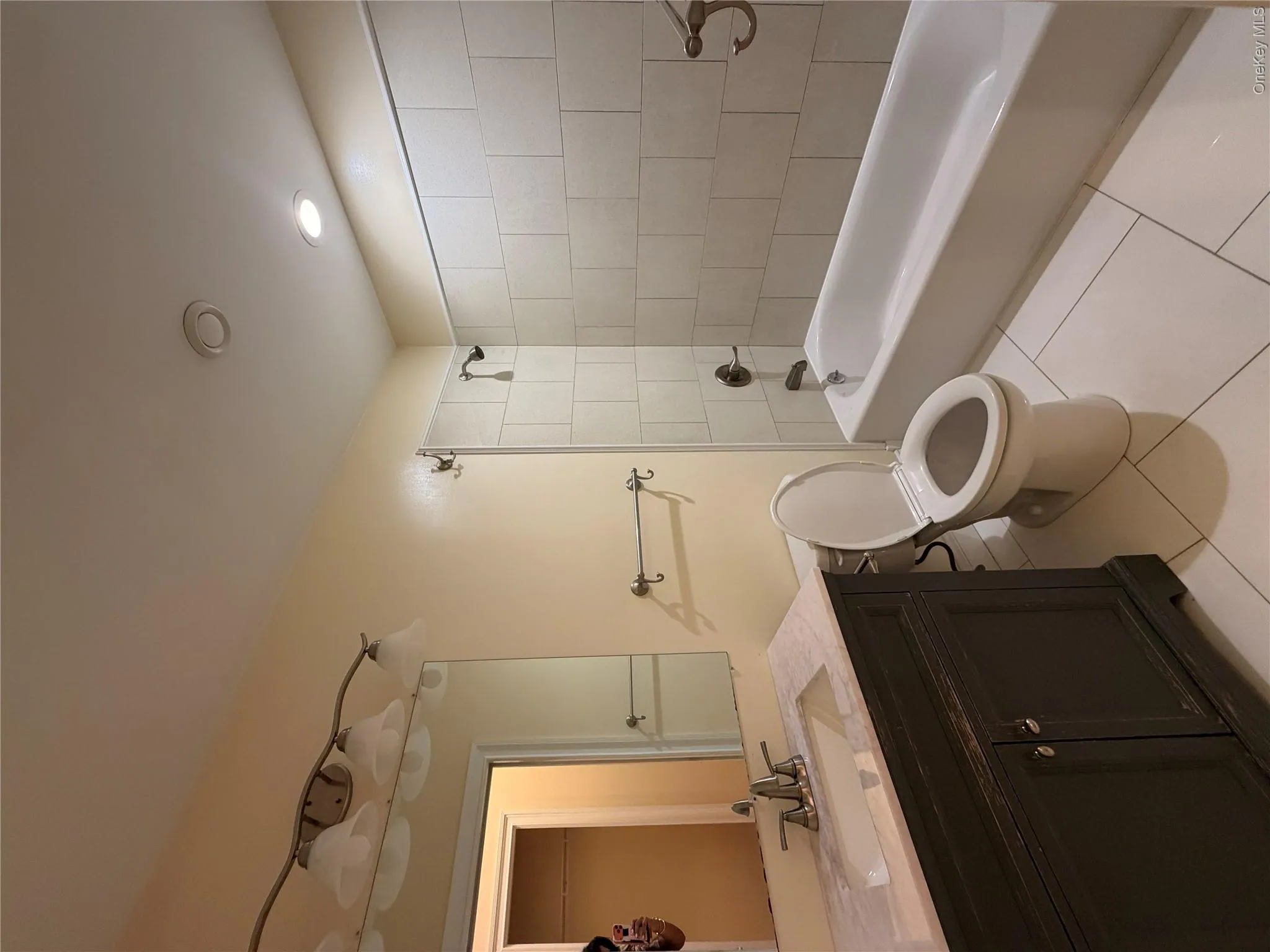 337 Main Street, Poughkeepsie, NY, 2 Bedrooms Bedrooms, 5 Rooms Rooms,2 BathroomsBathrooms,Residential Lease,For Rent,Main,0,1004793 337 Main Street, Poughkeepsie, NY, 2 Bedrooms Bedrooms, 5 Rooms Rooms,2 BathroomsBathrooms,Residential Lease,For Rent,Main,0,1004793