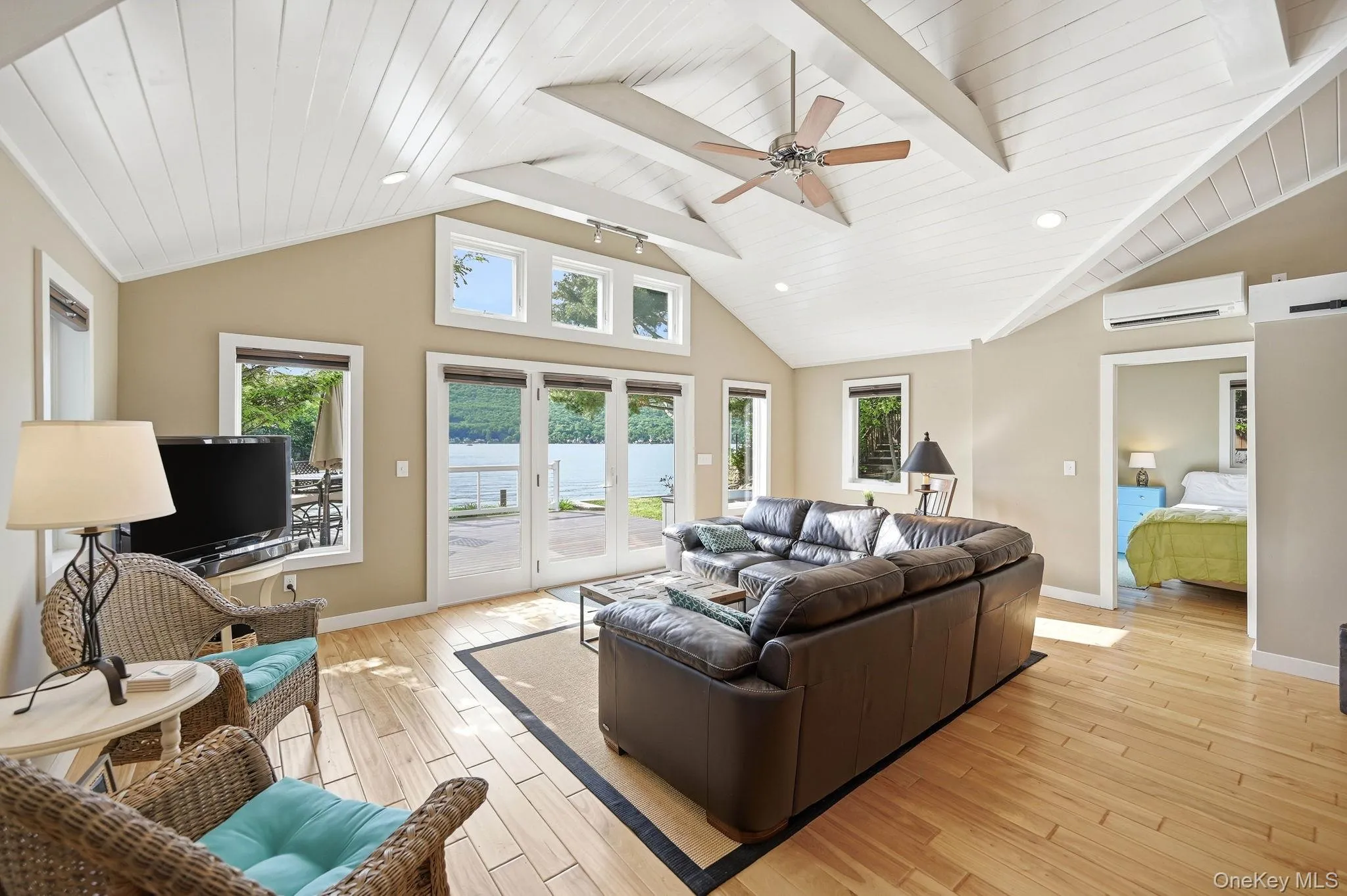 53 Shore Avenue, Warwick (town), NY, 2 Bedrooms Bedrooms, 5 Rooms Rooms,2 BathroomsBathrooms,Residential,For Rent,Shore,0,1004796 53 Shore Avenue, Warwick (town), NY, 2 Bedrooms Bedrooms, 5 Rooms Rooms,2 BathroomsBathrooms,Residential,For Rent,Shore,0,1004796
