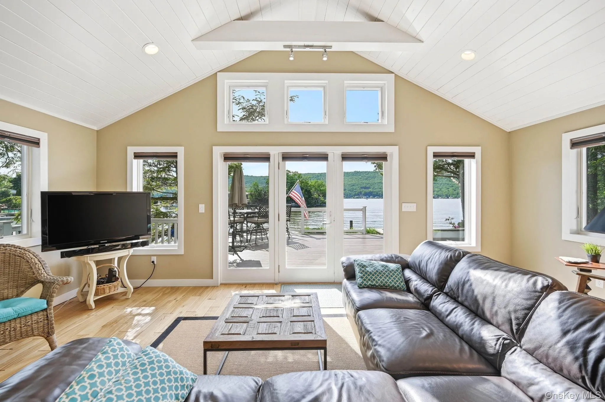 53 Shore Avenue, Warwick (town), NY, 2 Bedrooms Bedrooms, 5 Rooms Rooms,2 BathroomsBathrooms,Residential,For Rent,Shore,0,1004796 53 Shore Avenue, Warwick (town), NY, 2 Bedrooms Bedrooms, 5 Rooms Rooms,2 BathroomsBathrooms,Residential,For Rent,Shore,0,1004796
