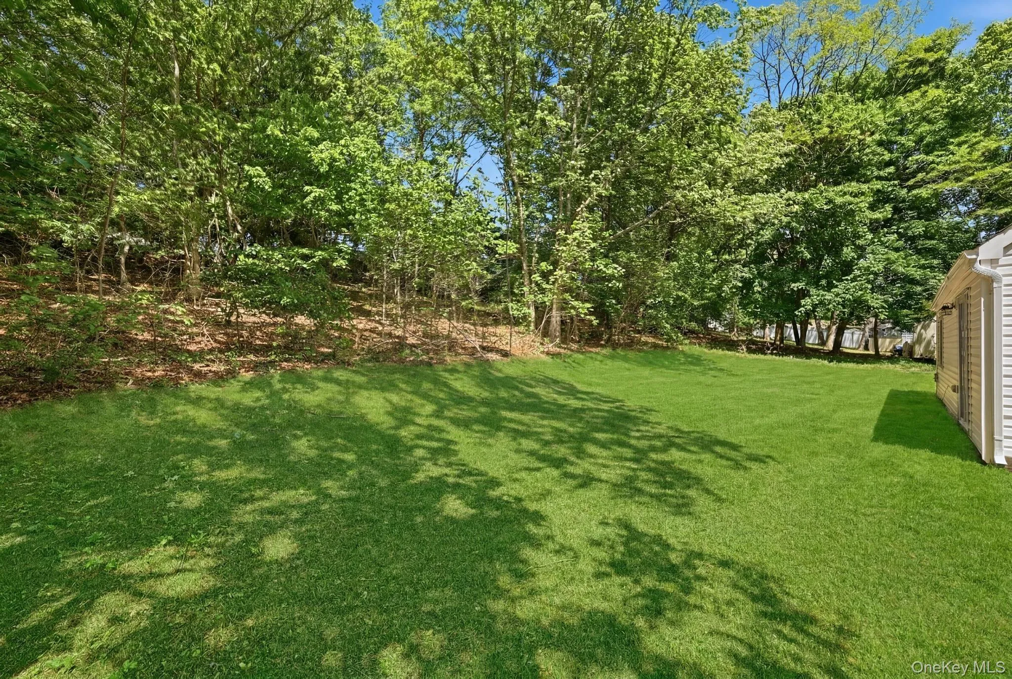 27 Lindner Place, Smithtown, NY, 3 Bedrooms Bedrooms, 5 Rooms Rooms,1 BathroomBathrooms,Residential,For Rent,Lindner,0,1004798 27 Lindner Place, Smithtown, NY, 3 Bedrooms Bedrooms, 5 Rooms Rooms,1 BathroomBathrooms,Residential,For Rent,Lindner,0,1004798