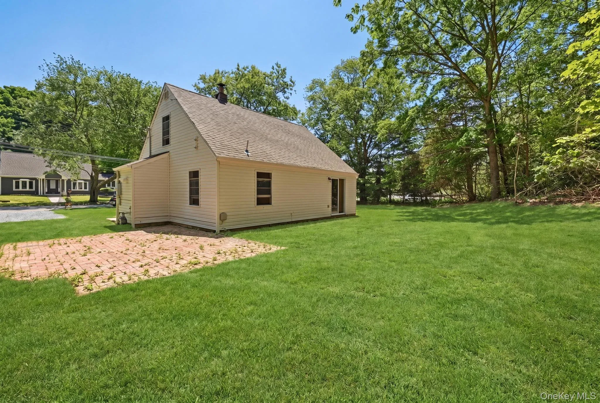 27 Lindner Place, Smithtown, NY, 3 Bedrooms Bedrooms, 5 Rooms Rooms,1 BathroomBathrooms,Residential,For Rent,Lindner,0,1004798 27 Lindner Place, Smithtown, NY, 3 Bedrooms Bedrooms, 5 Rooms Rooms,1 BathroomBathrooms,Residential,For Rent,Lindner,0,1004798