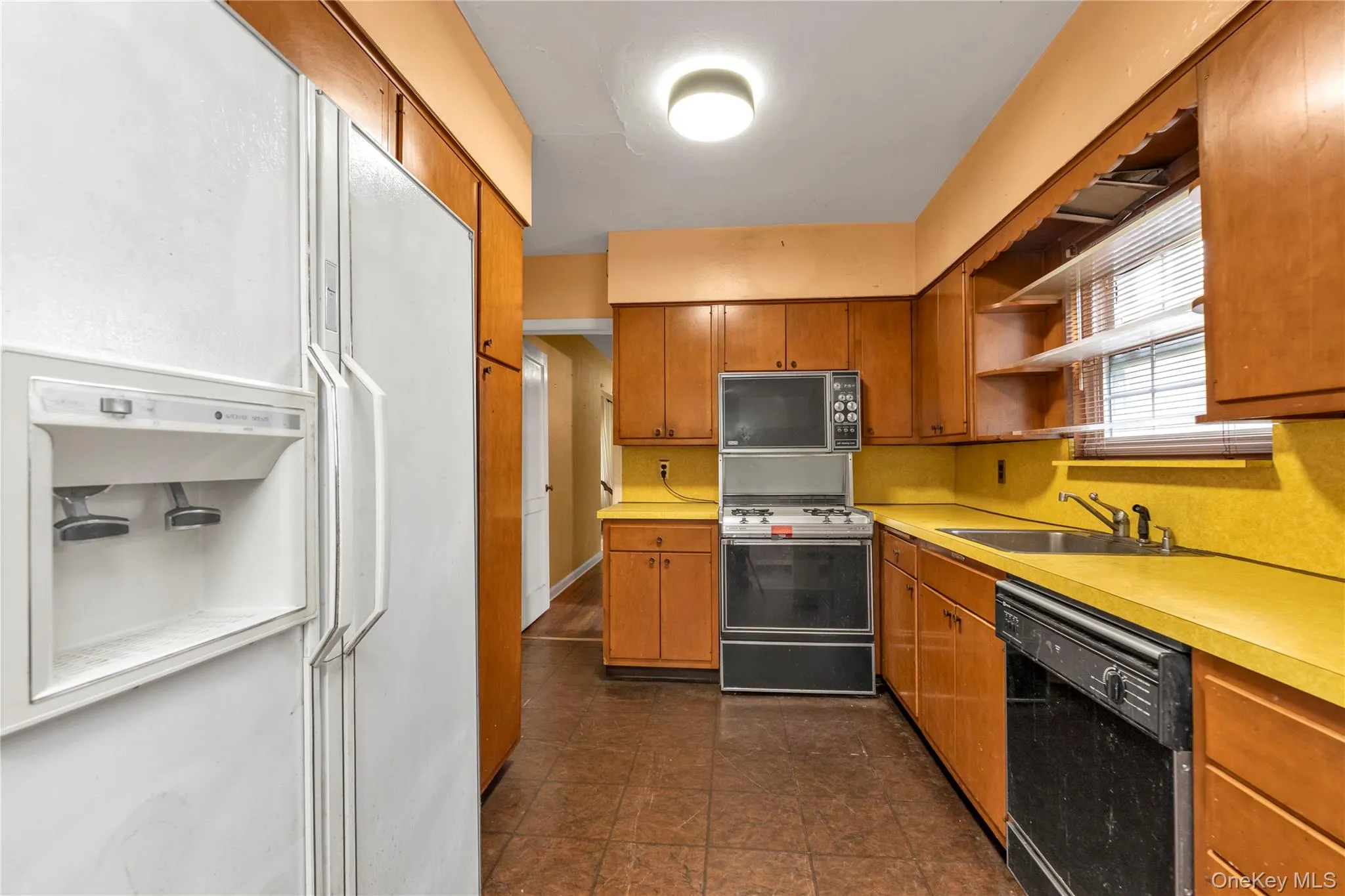 85-22 218th Street, New York, NY, 3 Bedrooms Bedrooms, 7 Rooms Rooms,1 BathroomBathrooms,Residential,For Rent,218th,0,1004801 85-22 218th Street, New York, NY, 3 Bedrooms Bedrooms, 7 Rooms Rooms,1 BathroomBathrooms,Residential,For Rent,218th,0,1004801