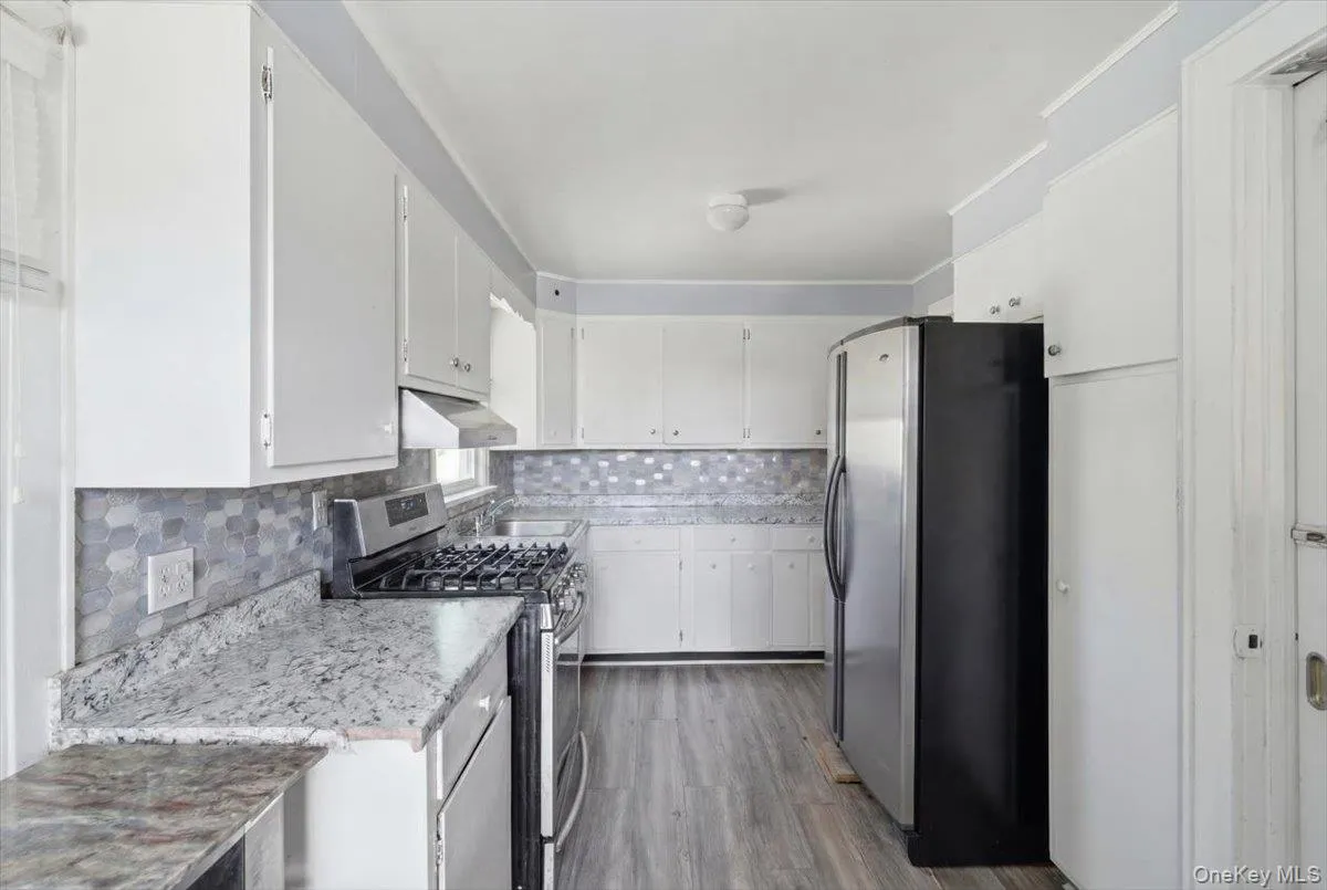 44 Saint Pauls Road, Hempstead, NY, 4 Bedrooms Bedrooms, 11 Rooms Rooms,3 BathroomsBathrooms,Residential,For Rent,Saint Pauls,0,1004803 44 Saint Pauls Road, Hempstead, NY, 4 Bedrooms Bedrooms, 11 Rooms Rooms,3 BathroomsBathrooms,Residential,For Rent,Saint Pauls,0,1004803