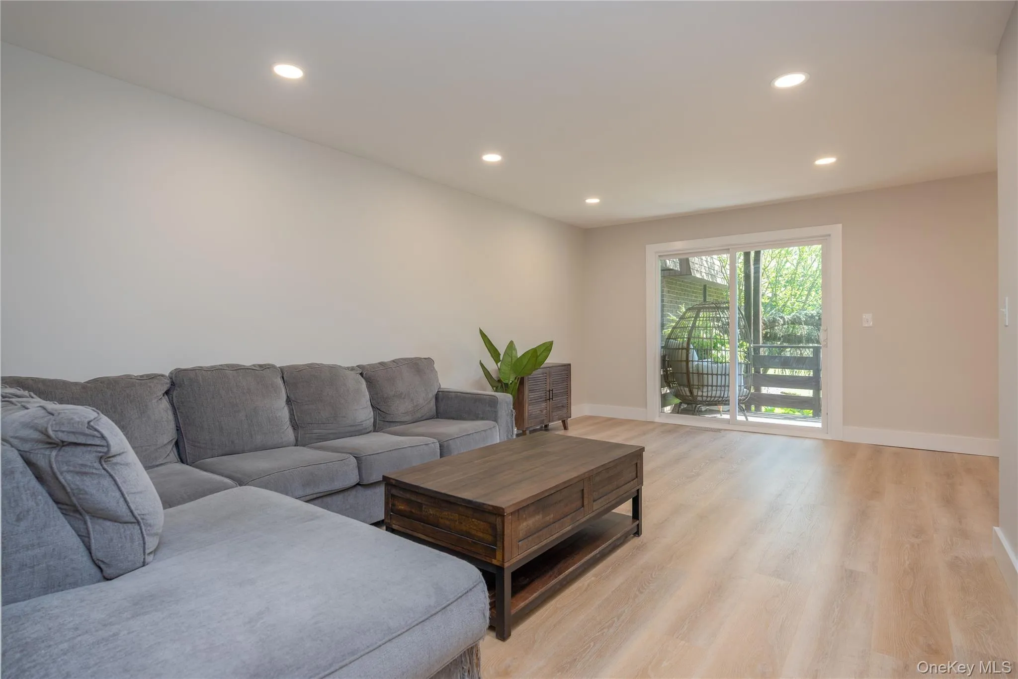 145 New Holland Village, Clarkstown, NY, 1 Bedroom Bedrooms, 4 Rooms Rooms,1 BathroomBathrooms,Residential,For Rent,New Holland,0,1004805 145 New Holland Village, Clarkstown, NY, 1 Bedroom Bedrooms, 4 Rooms Rooms,1 BathroomBathrooms,Residential,For Rent,New Holland,0,1004805