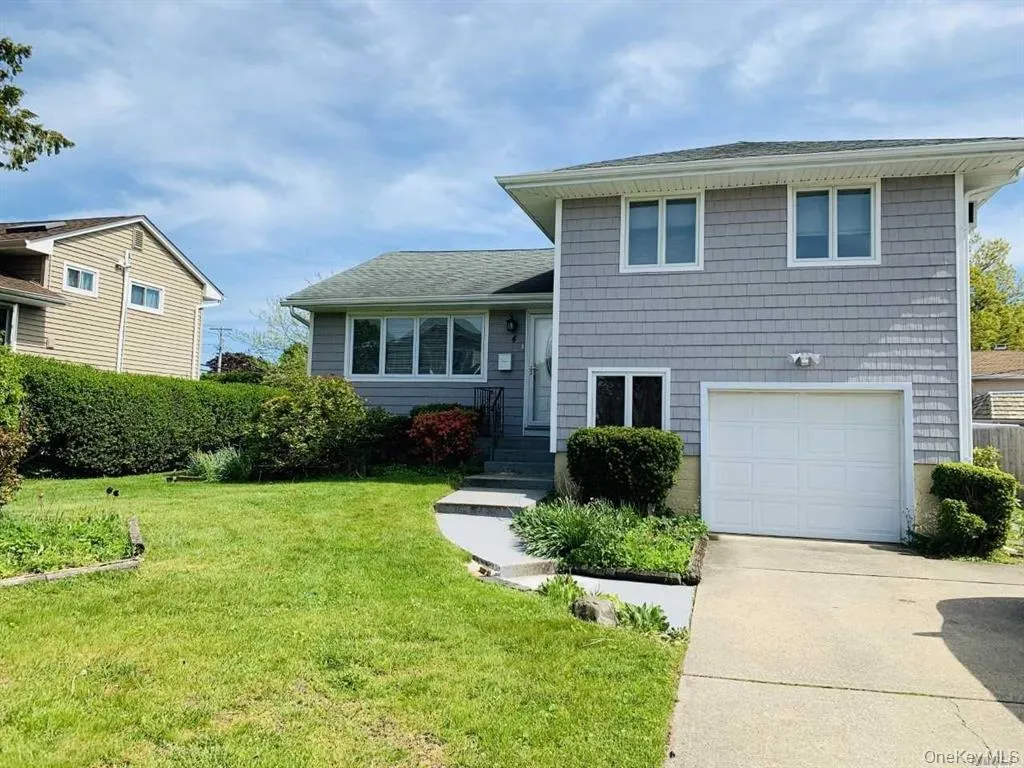 4 Willow Place, Oyster Bay, NY, 3 Bedrooms Bedrooms, 7 Rooms Rooms,1 BathroomBathrooms,Residential Lease,For Rent,Willow,0,1004807 4 Willow Place, Oyster Bay, NY, 3 Bedrooms Bedrooms, 7 Rooms Rooms,1 BathroomBathrooms,Residential Lease,For Rent,Willow,0,1004807