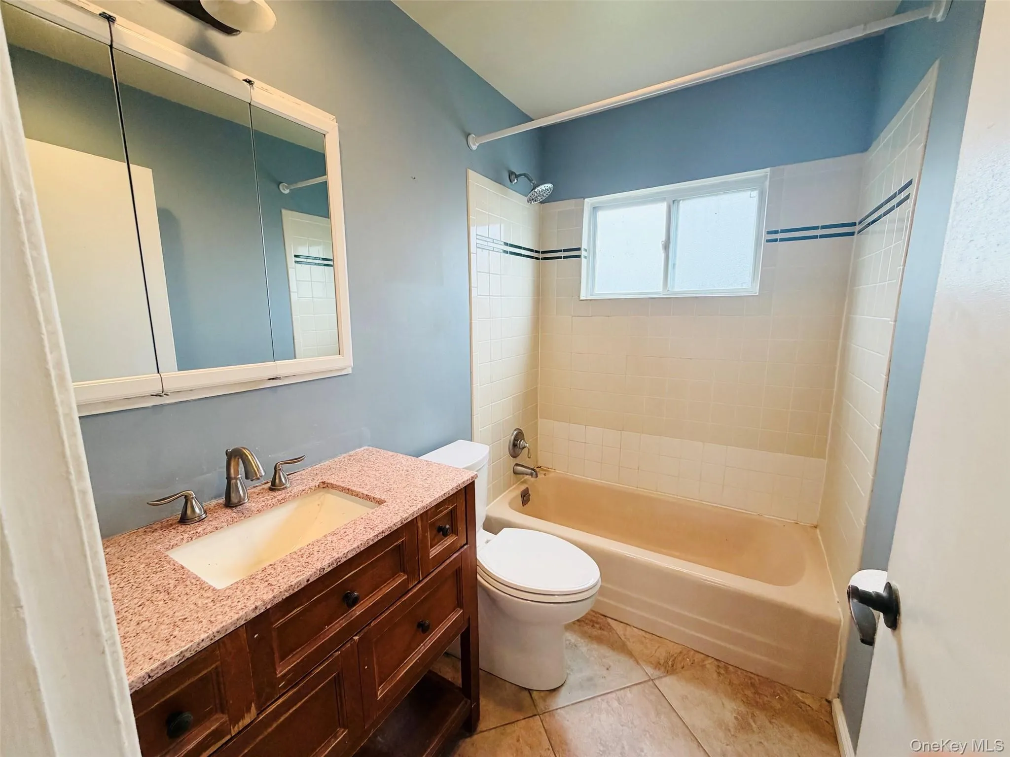 4 Willow Place, Oyster Bay, NY, 3 Bedrooms Bedrooms, 7 Rooms Rooms,1 BathroomBathrooms,Residential Lease,For Rent,Willow,0,1004807 4 Willow Place, Oyster Bay, NY, 3 Bedrooms Bedrooms, 7 Rooms Rooms,1 BathroomBathrooms,Residential Lease,For Rent,Willow,0,1004807