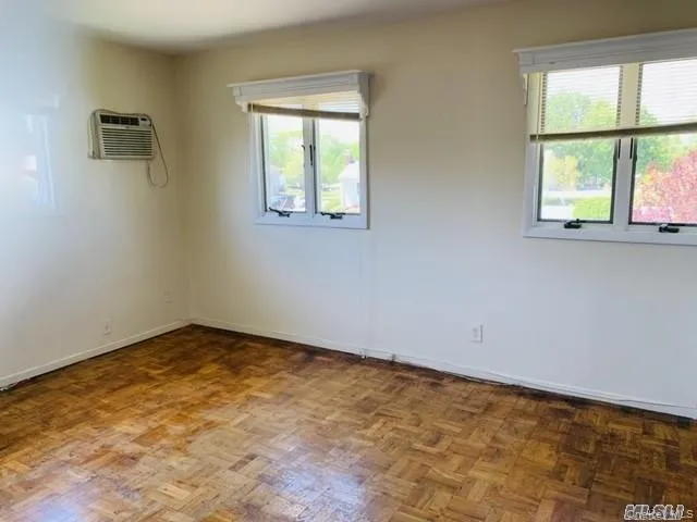 4 Willow Place, Oyster Bay, NY, 3 Bedrooms Bedrooms, 7 Rooms Rooms,1 BathroomBathrooms,Residential Lease,For Rent,Willow,0,1004807 4 Willow Place, Oyster Bay, NY, 3 Bedrooms Bedrooms, 7 Rooms Rooms,1 BathroomBathrooms,Residential Lease,For Rent,Willow,0,1004807