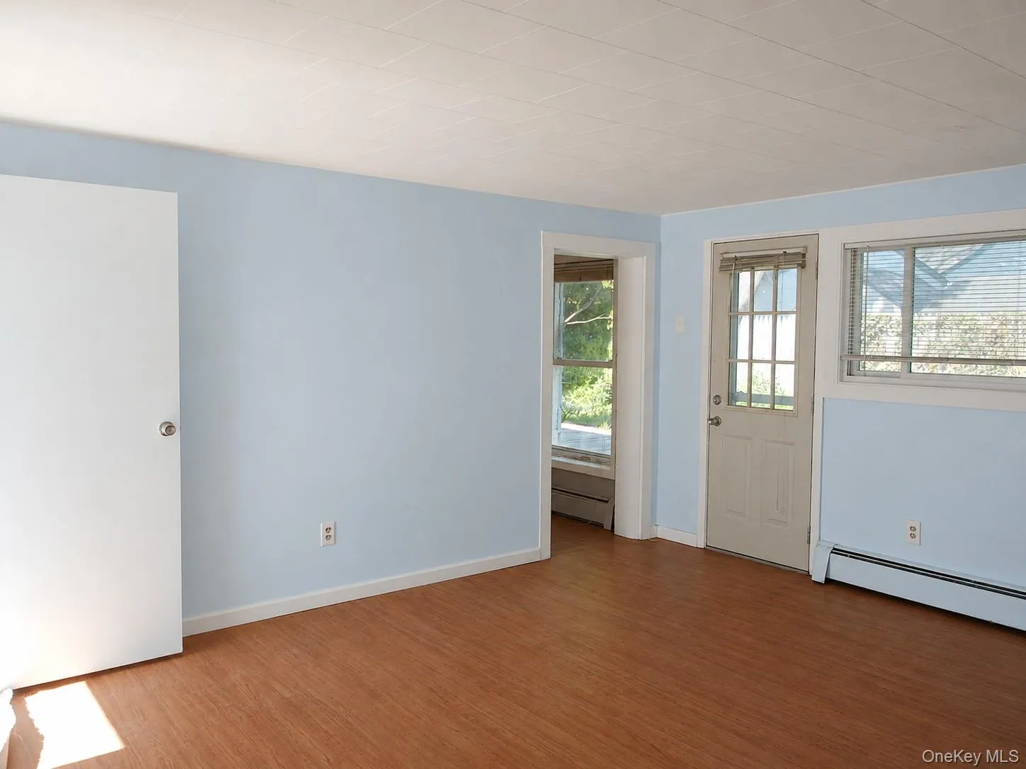 Entry to kitchen in den. Entry to kitchen in den.