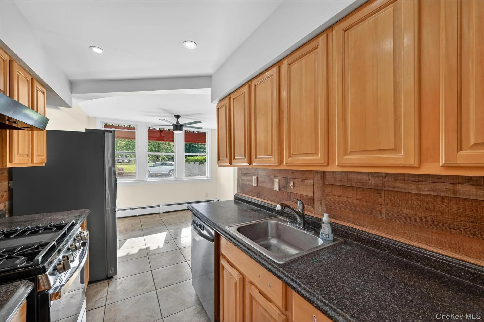 126 Halgren Crescent, Haverstraw, NY, 3 Bedrooms Bedrooms, 5 Rooms Rooms,1 BathroomBathrooms,Residential,For Rent,Halgren,0,1004813 126 Halgren Crescent, Haverstraw, NY, 3 Bedrooms Bedrooms, 5 Rooms Rooms,1 BathroomBathrooms,Residential,For Rent,Halgren,0,1004813