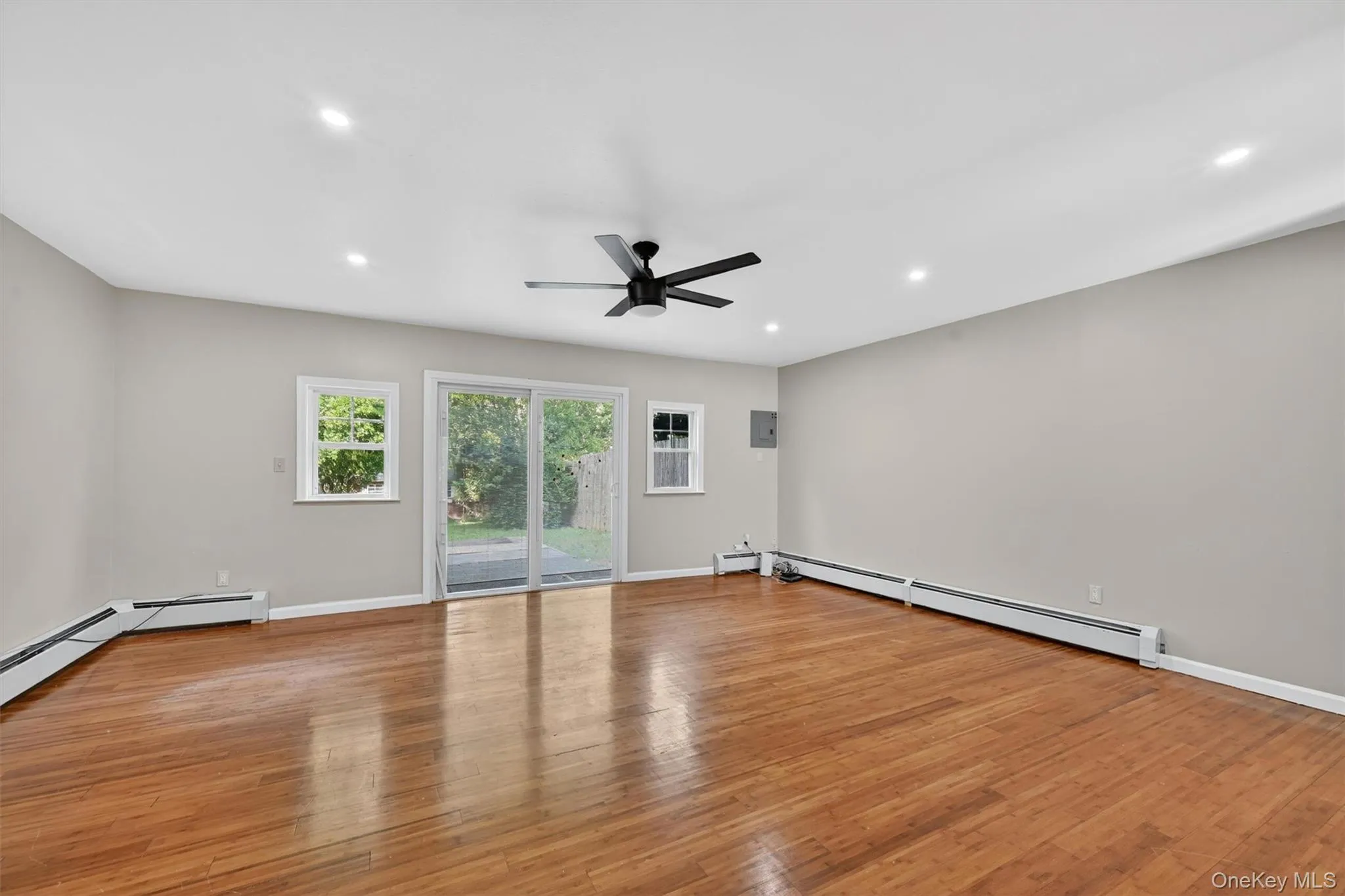 126 Halgren Crescent, Haverstraw, NY, 3 Bedrooms Bedrooms, 5 Rooms Rooms,1 BathroomBathrooms,Residential,For Rent,Halgren,0,1004813 126 Halgren Crescent, Haverstraw, NY, 3 Bedrooms Bedrooms, 5 Rooms Rooms,1 BathroomBathrooms,Residential,For Rent,Halgren,0,1004813
