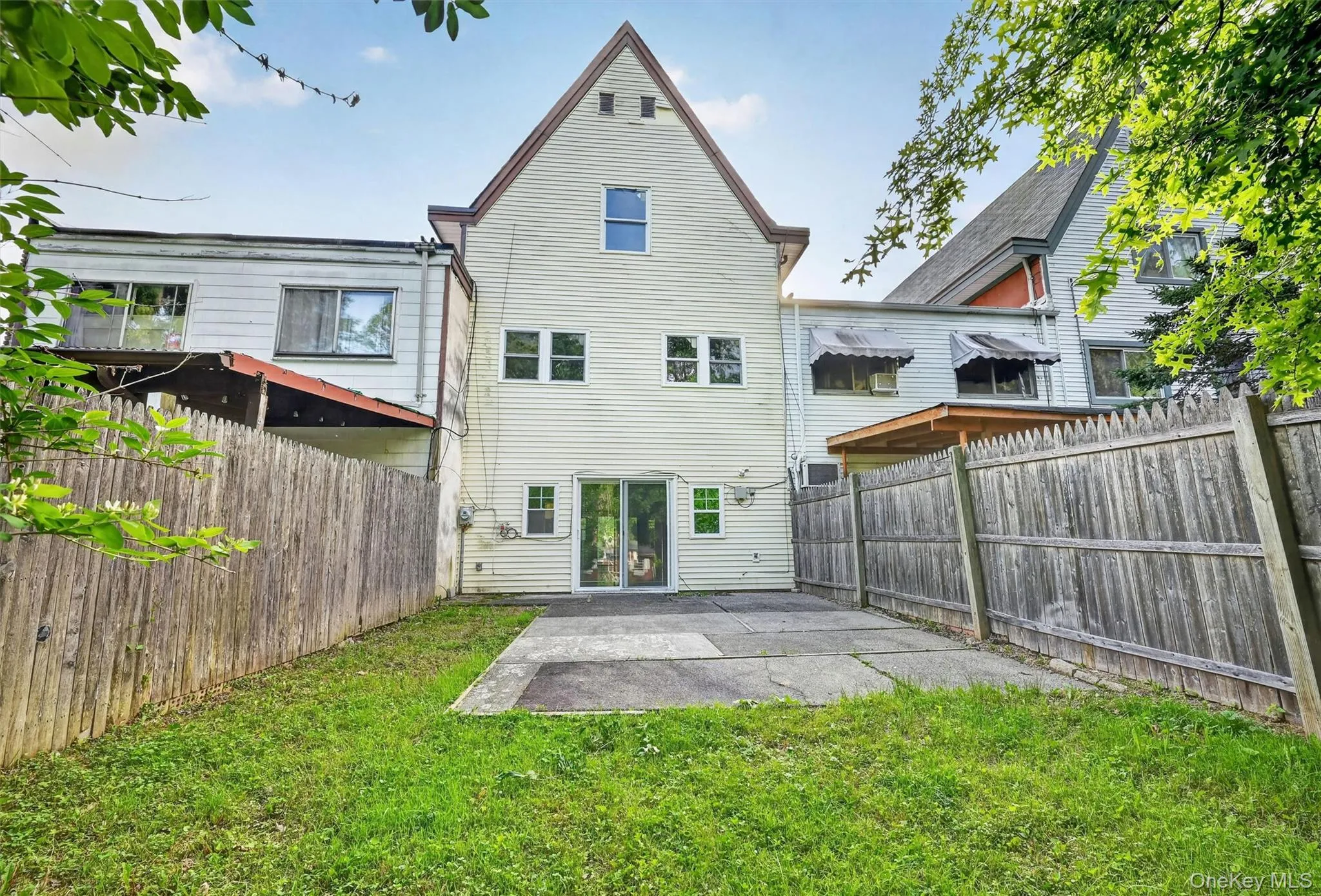 126 Halgren Crescent, Haverstraw, NY, 3 Bedrooms Bedrooms, 5 Rooms Rooms,1 BathroomBathrooms,Residential,For Rent,Halgren,0,1004813 126 Halgren Crescent, Haverstraw, NY, 3 Bedrooms Bedrooms, 5 Rooms Rooms,1 BathroomBathrooms,Residential,For Rent,Halgren,0,1004813