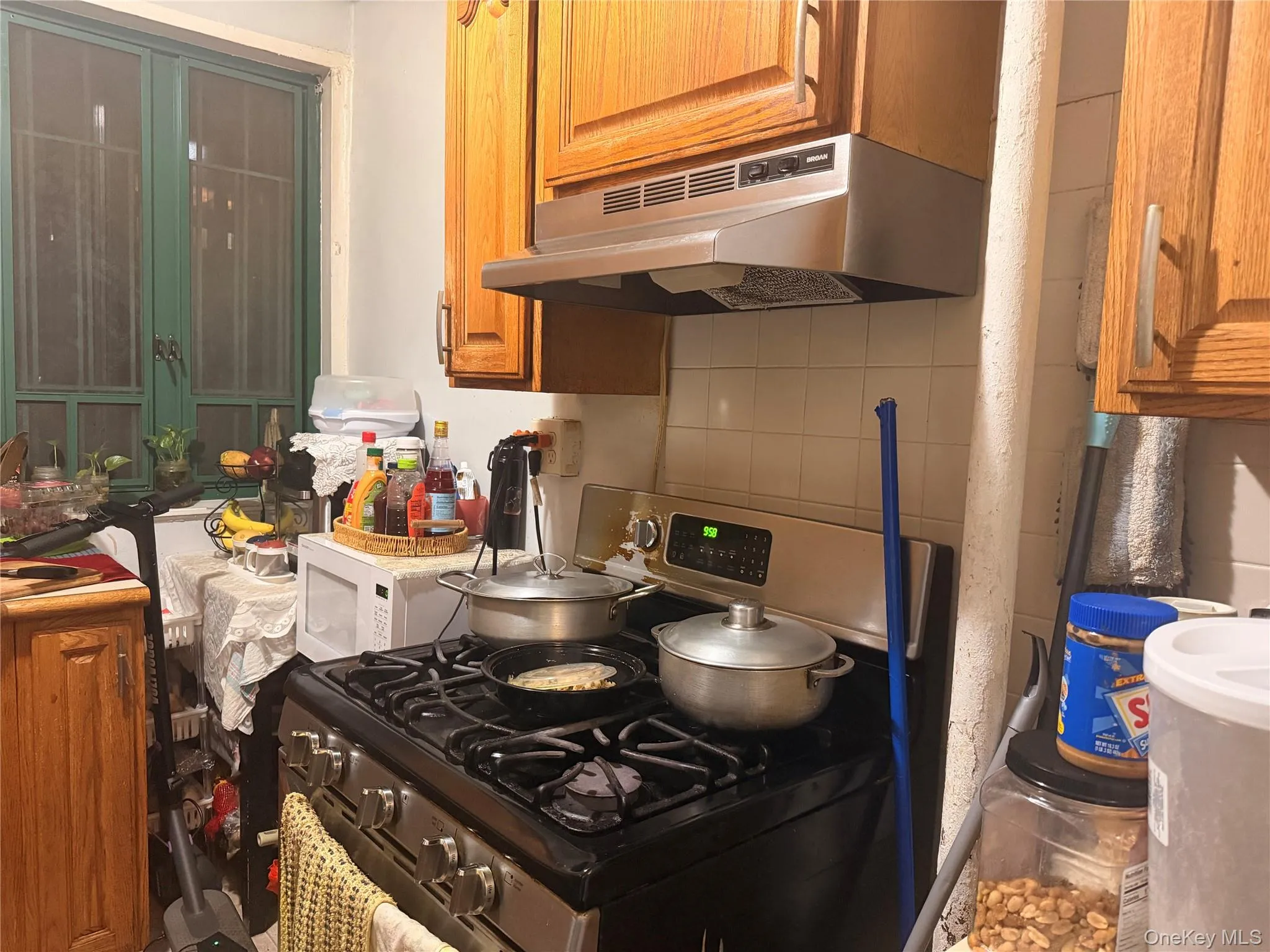 9 Metropolitan Oval, New York, NY, 1 Bedroom Bedrooms, 4 Rooms Rooms,1 BathroomBathrooms,Residential,For Rent,Metropolitan,0,1004816 9 Metropolitan Oval, New York, NY, 1 Bedroom Bedrooms, 4 Rooms Rooms,1 BathroomBathrooms,Residential,For Rent,Metropolitan,0,1004816