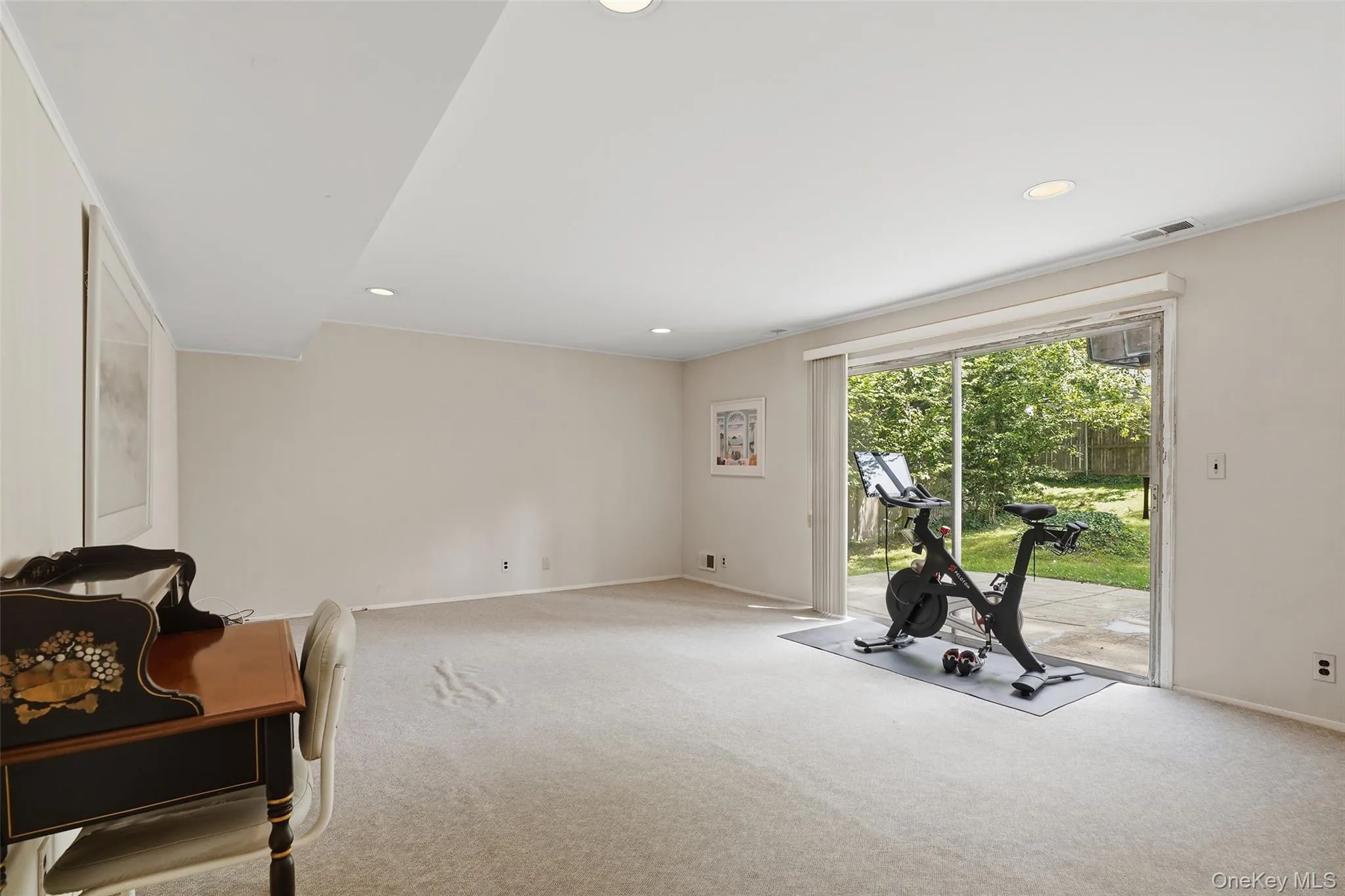 41 Shepherds Drive, New Rochelle, NY, 4 Bedrooms Bedrooms, 7 Rooms Rooms,2 BathroomsBathrooms,Residential,For Rent,Shepherds,0,1004818 41 Shepherds Drive, New Rochelle, NY, 4 Bedrooms Bedrooms, 7 Rooms Rooms,2 BathroomsBathrooms,Residential,For Rent,Shepherds,0,1004818