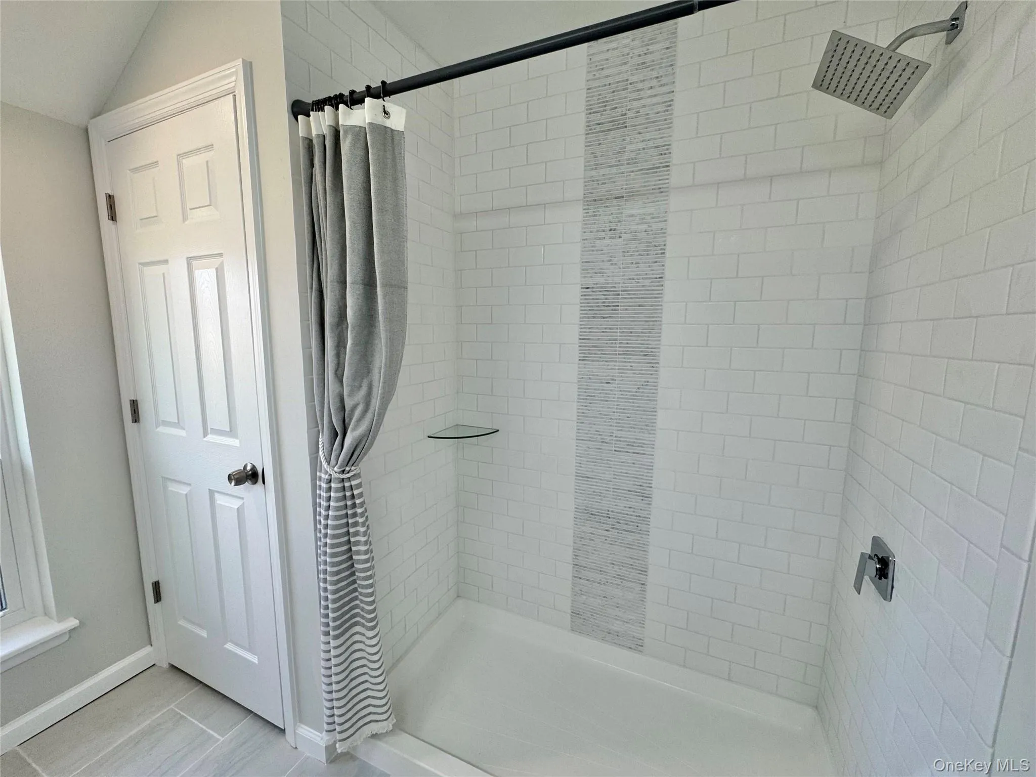 188 River Drive, Brookhaven, NY, 2 Bedrooms Bedrooms, 6 Rooms Rooms,2 BathroomsBathrooms,Residential,For Rent,River,0,1004820 188 River Drive, Brookhaven, NY, 2 Bedrooms Bedrooms, 6 Rooms Rooms,2 BathroomsBathrooms,Residential,For Rent,River,0,1004820