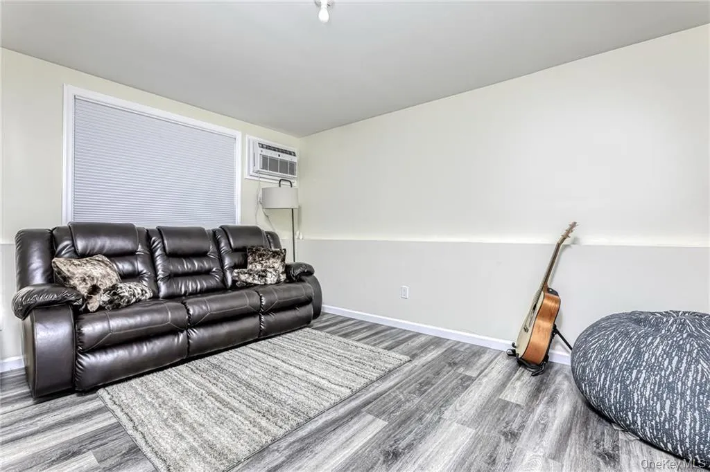 60 Cole Avenue, Ramapo, NY, 10 Bedrooms Bedrooms, 30 Rooms Rooms,4 BathroomsBathrooms,Residential,For Rent,Cole,0,1004821 60 Cole Avenue, Ramapo, NY, 10 Bedrooms Bedrooms, 30 Rooms Rooms,4 BathroomsBathrooms,Residential,For Rent,Cole,0,1004821