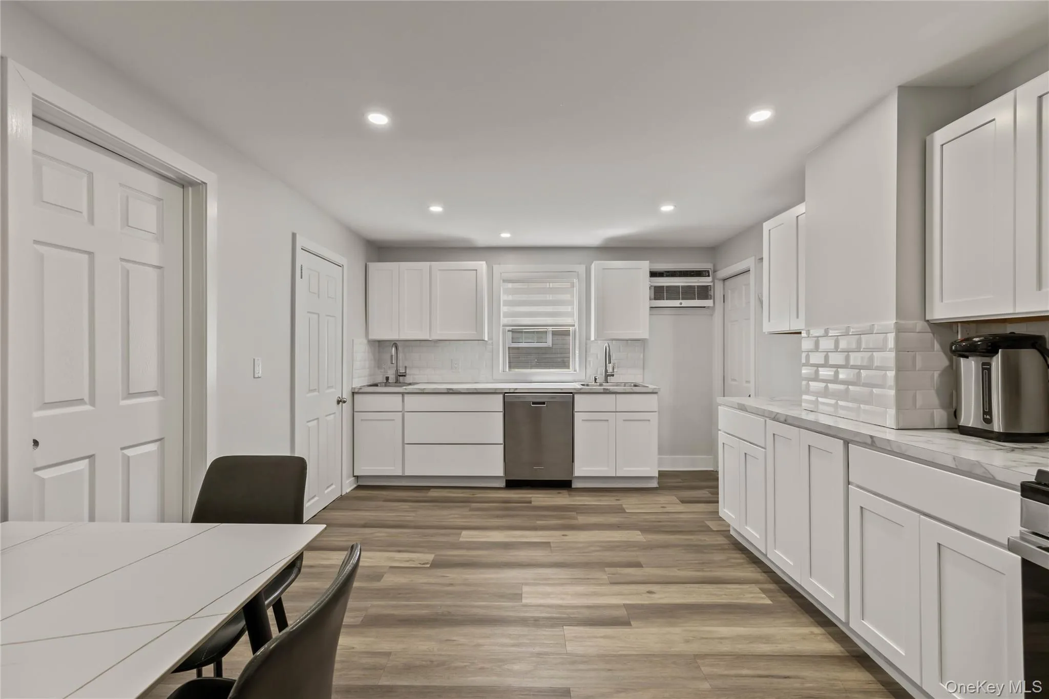 60 Cole Avenue, Ramapo, NY, 10 Bedrooms Bedrooms, 30 Rooms Rooms,4 BathroomsBathrooms,Residential,For Rent,Cole,0,1004821 60 Cole Avenue, Ramapo, NY, 10 Bedrooms Bedrooms, 30 Rooms Rooms,4 BathroomsBathrooms,Residential,For Rent,Cole,0,1004821