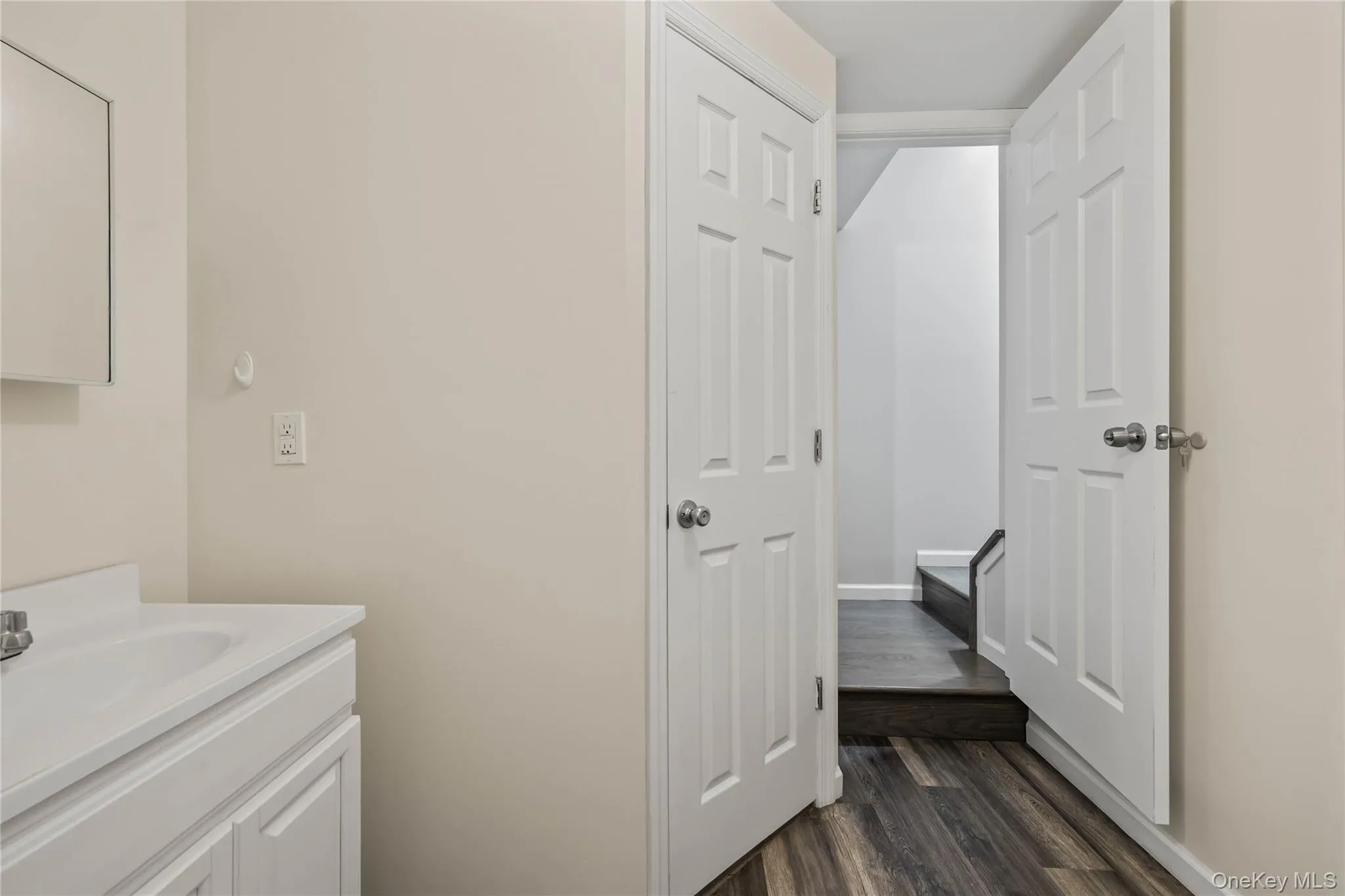 60 Cole Avenue, Ramapo, NY, 10 Bedrooms Bedrooms, 30 Rooms Rooms,4 BathroomsBathrooms,Residential,For Rent,Cole,0,1004821 60 Cole Avenue, Ramapo, NY, 10 Bedrooms Bedrooms, 30 Rooms Rooms,4 BathroomsBathrooms,Residential,For Rent,Cole,0,1004821